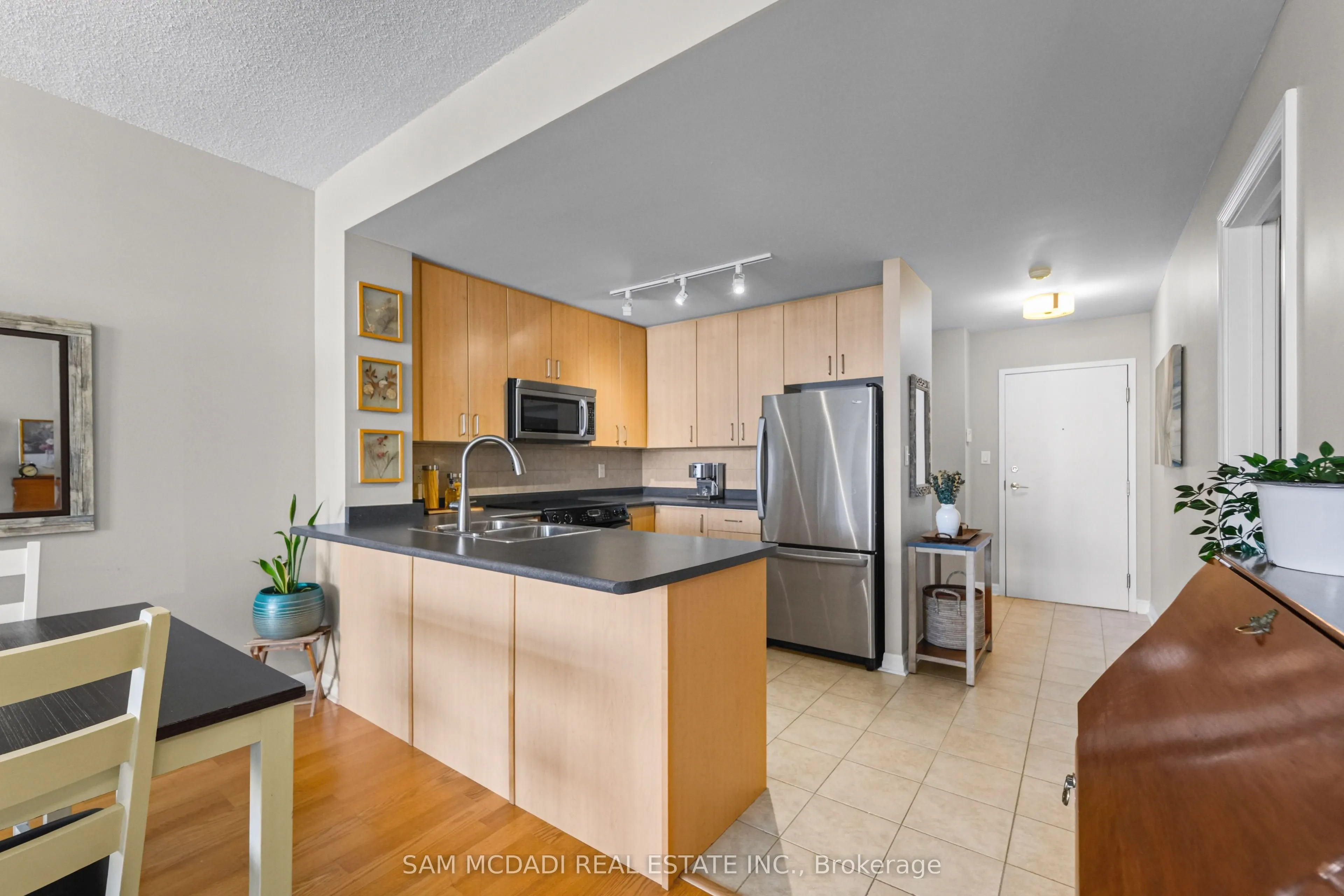 70 Port Street E #506