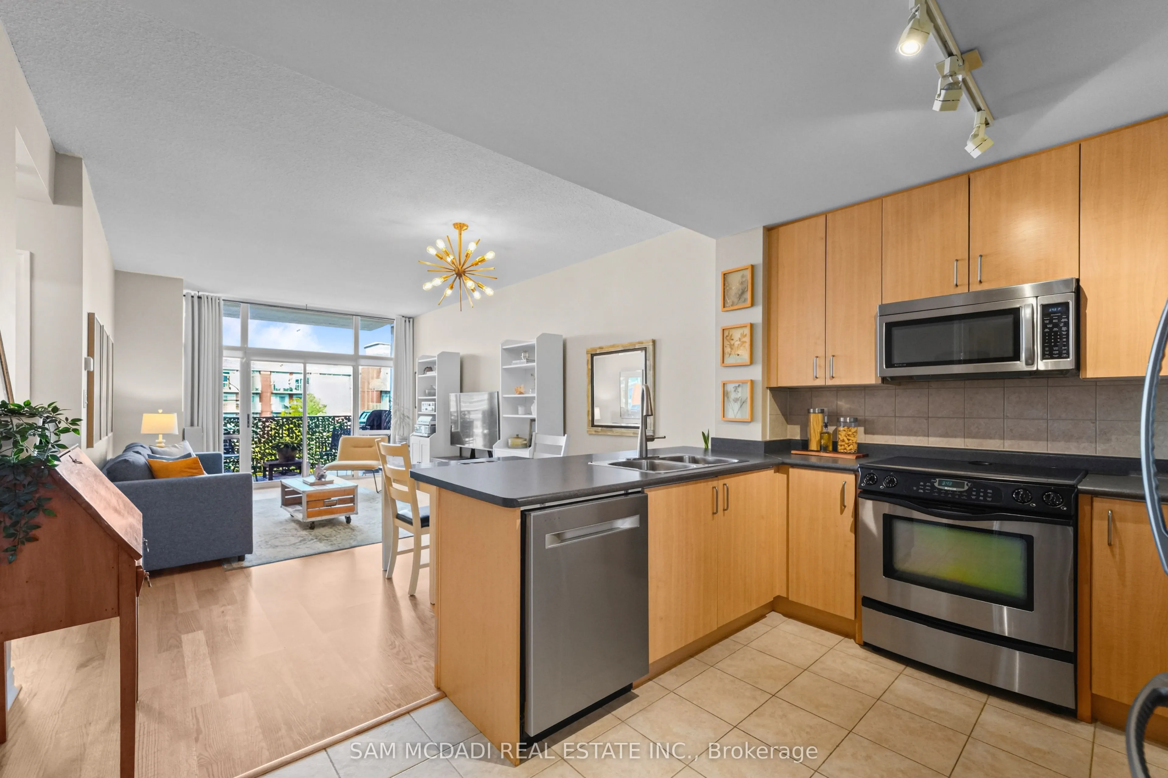70 Port Street E #506