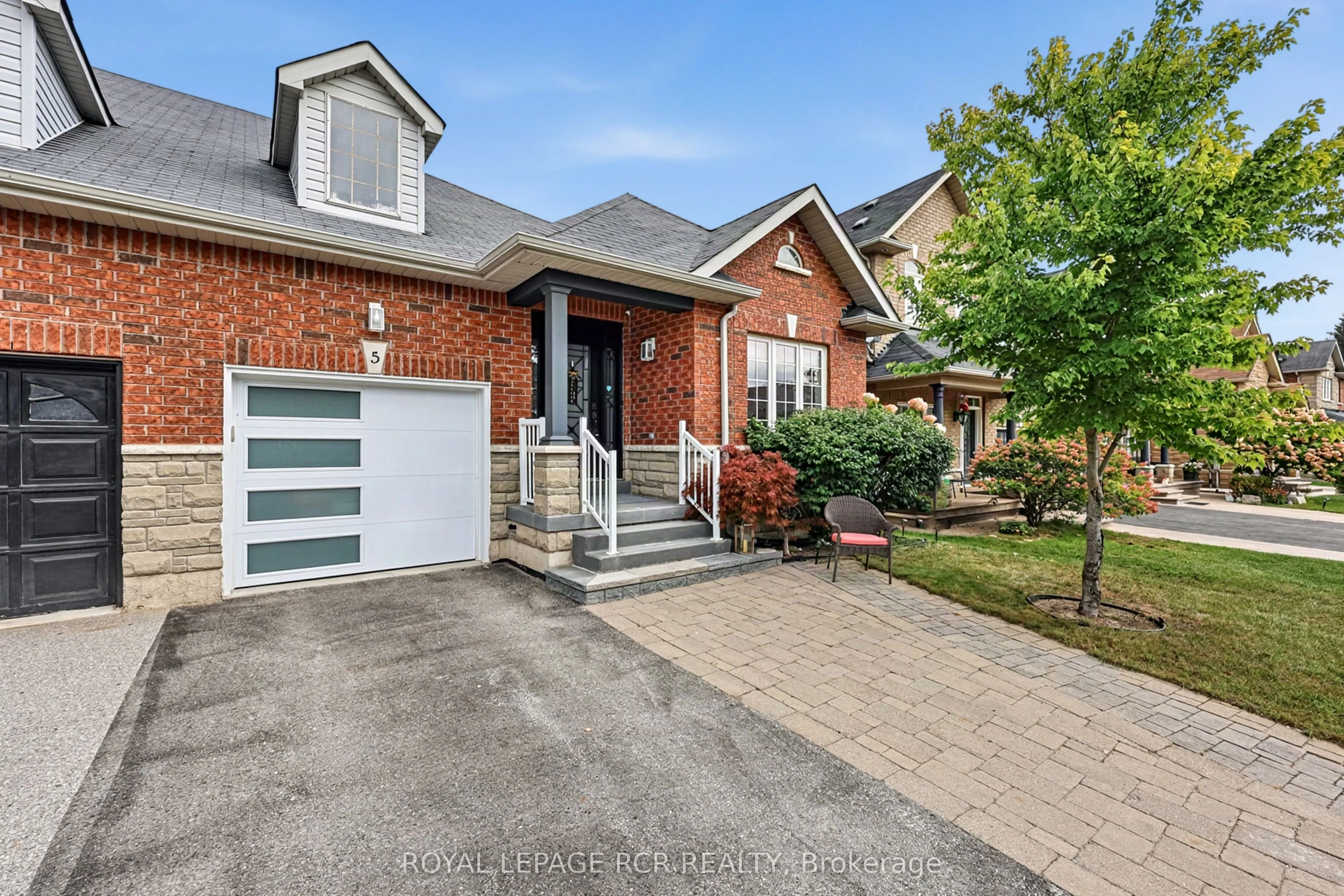5 Borland Crescent