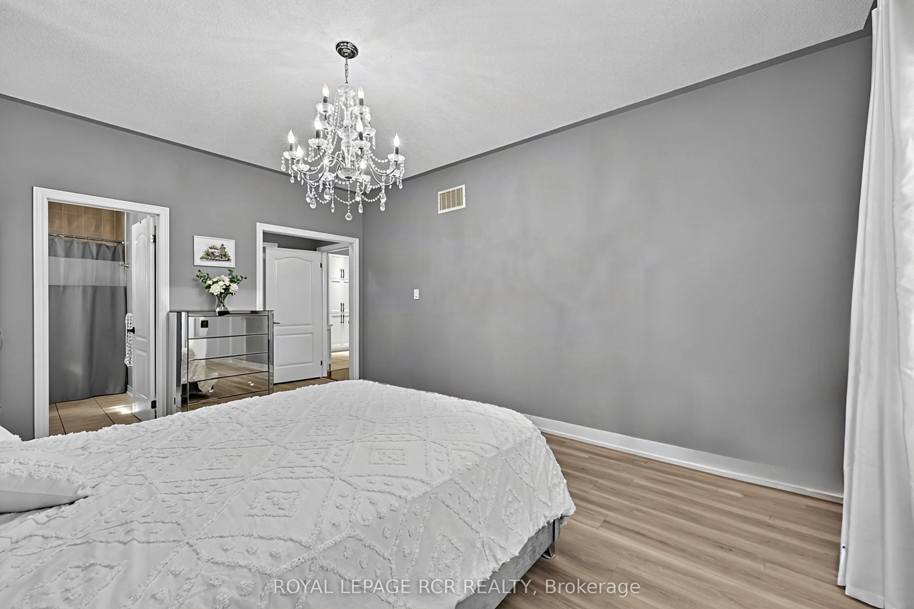 5 Borland Crescent