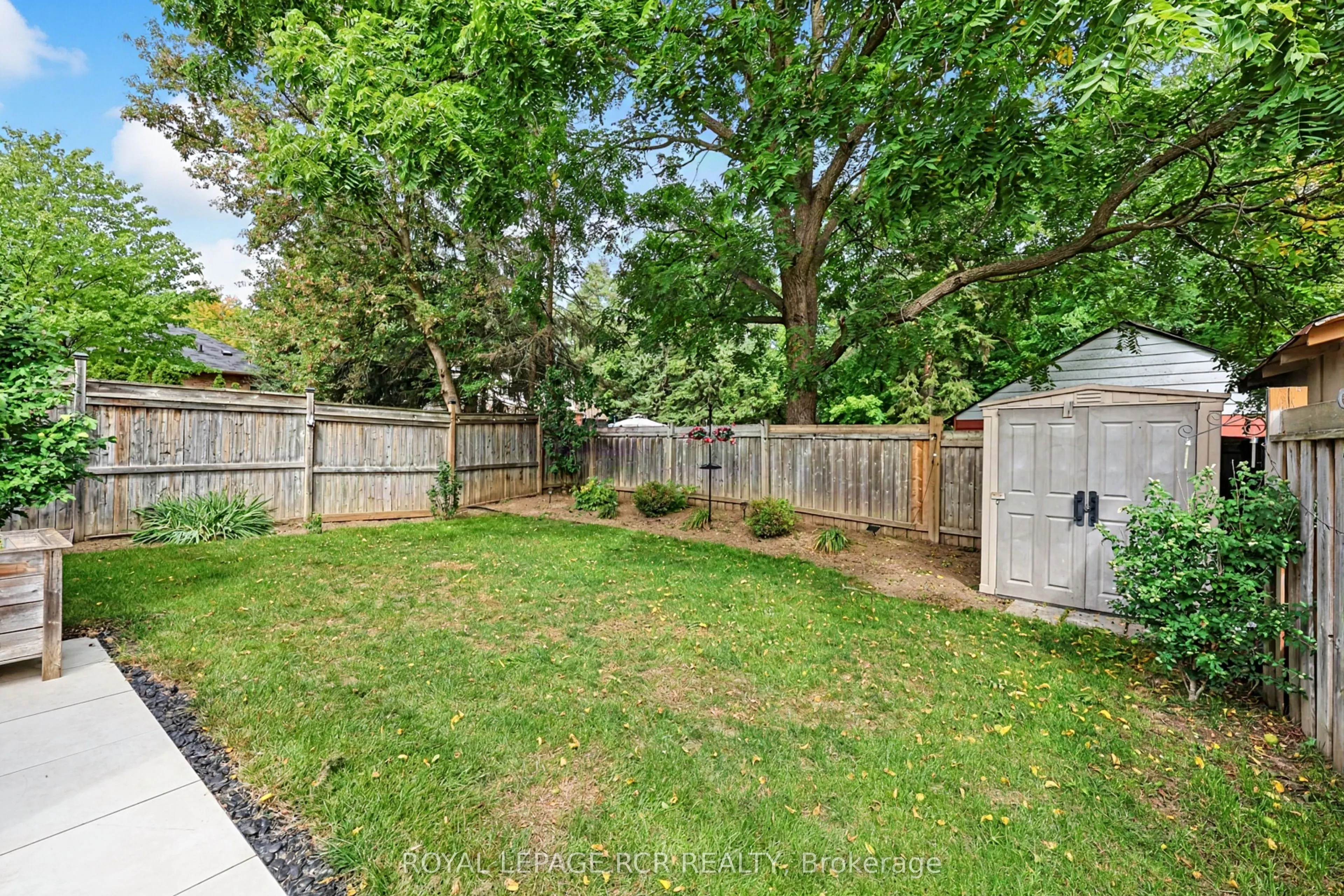 5 Borland Crescent