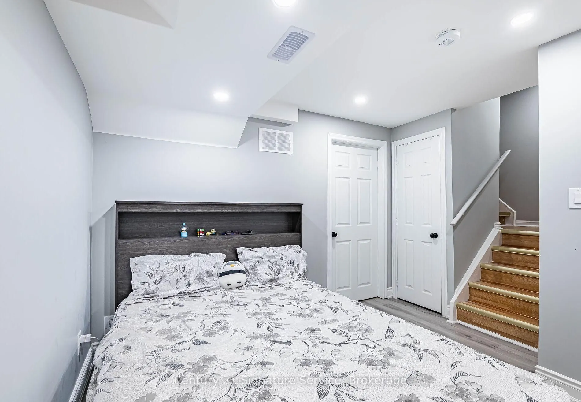 7 Dunlop Court #Basement