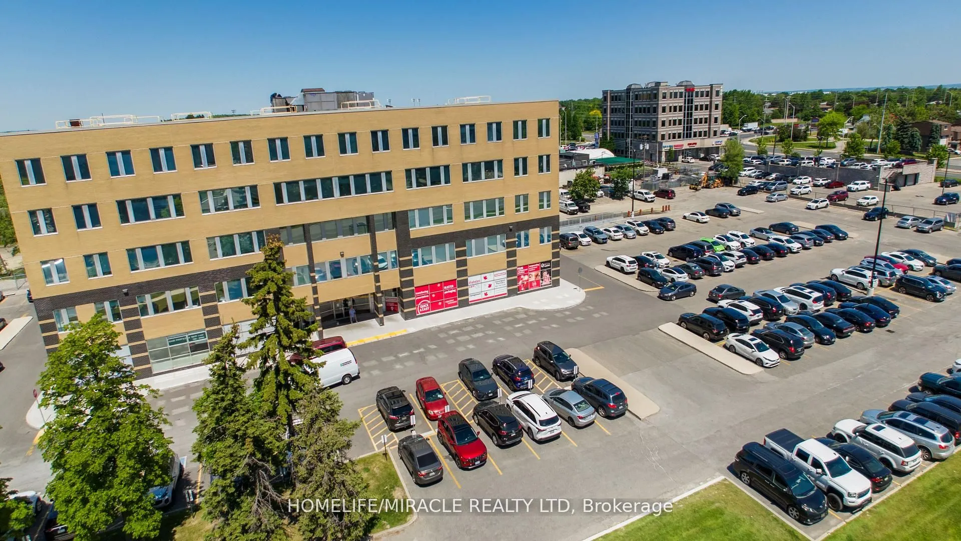 15 Kensington Road #907