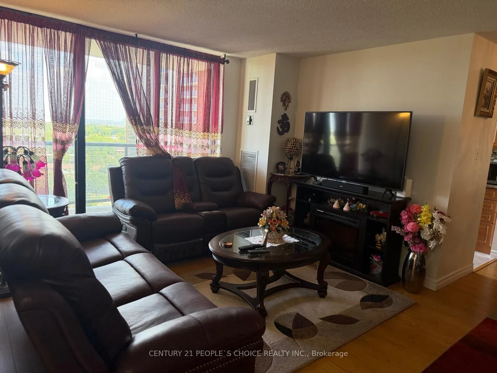 17 Knightsbridge Road #1205