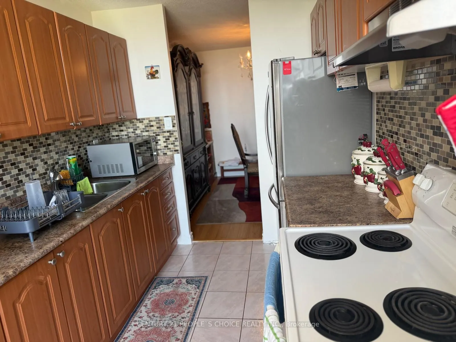 17 Knightsbridge Road #1205