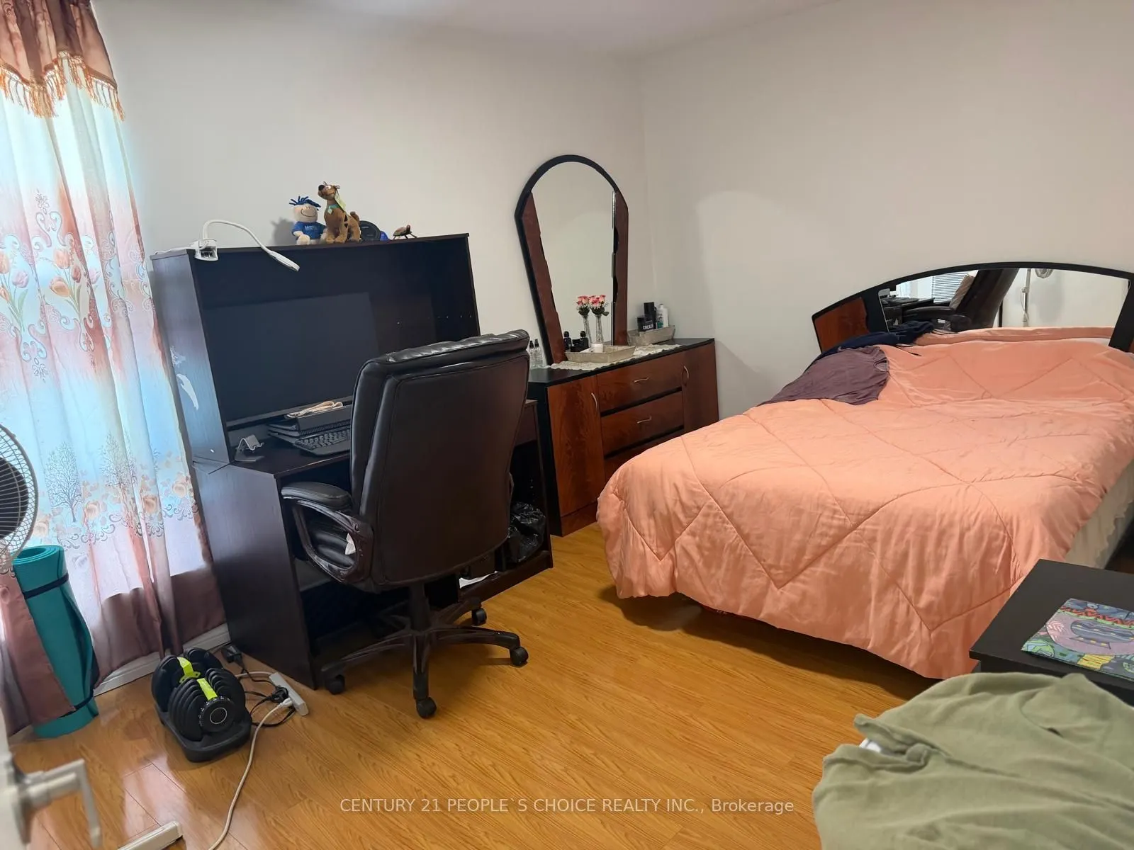 17 Knightsbridge Road #1205