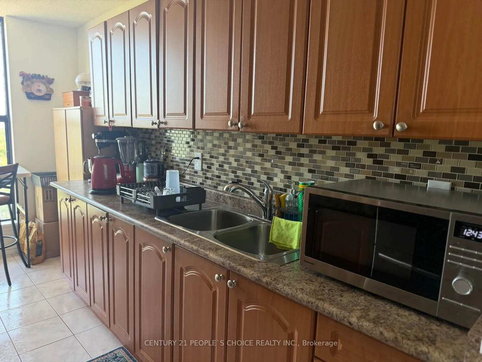 17 Knightsbridge Road #1205