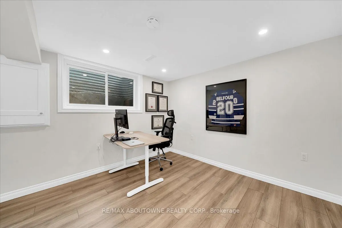 2736 Council Ring Road