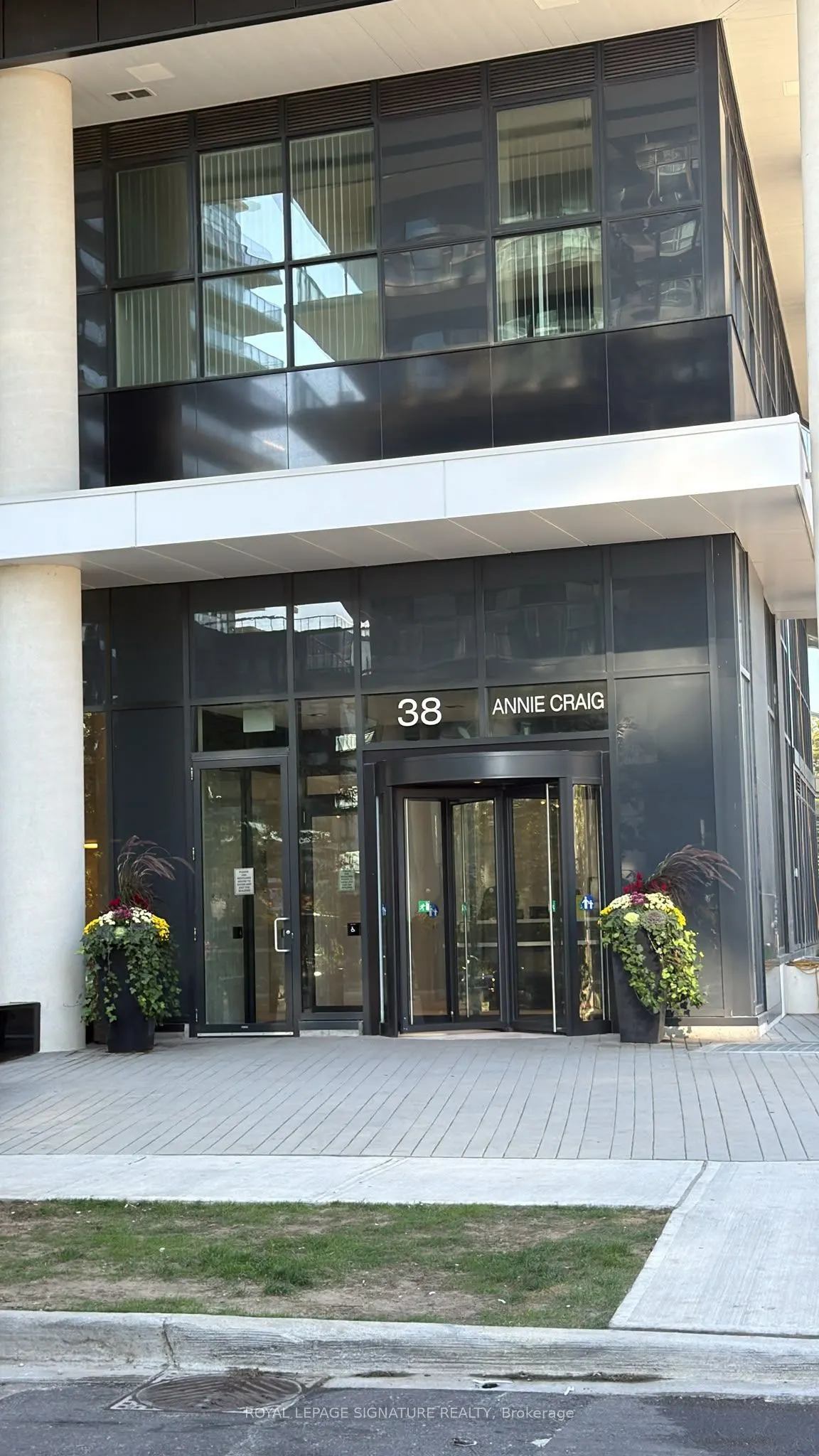 38 Annie Craig Drive #411