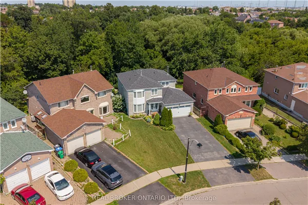 60 Ravenswood Drive