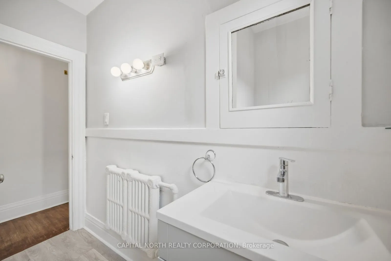 101 Roncesvalles Avenue #B