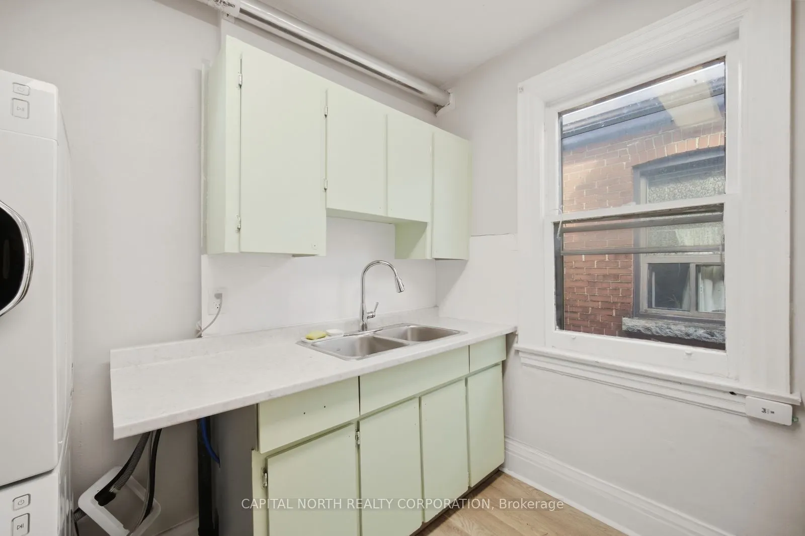 101 Roncesvalles Avenue #B
