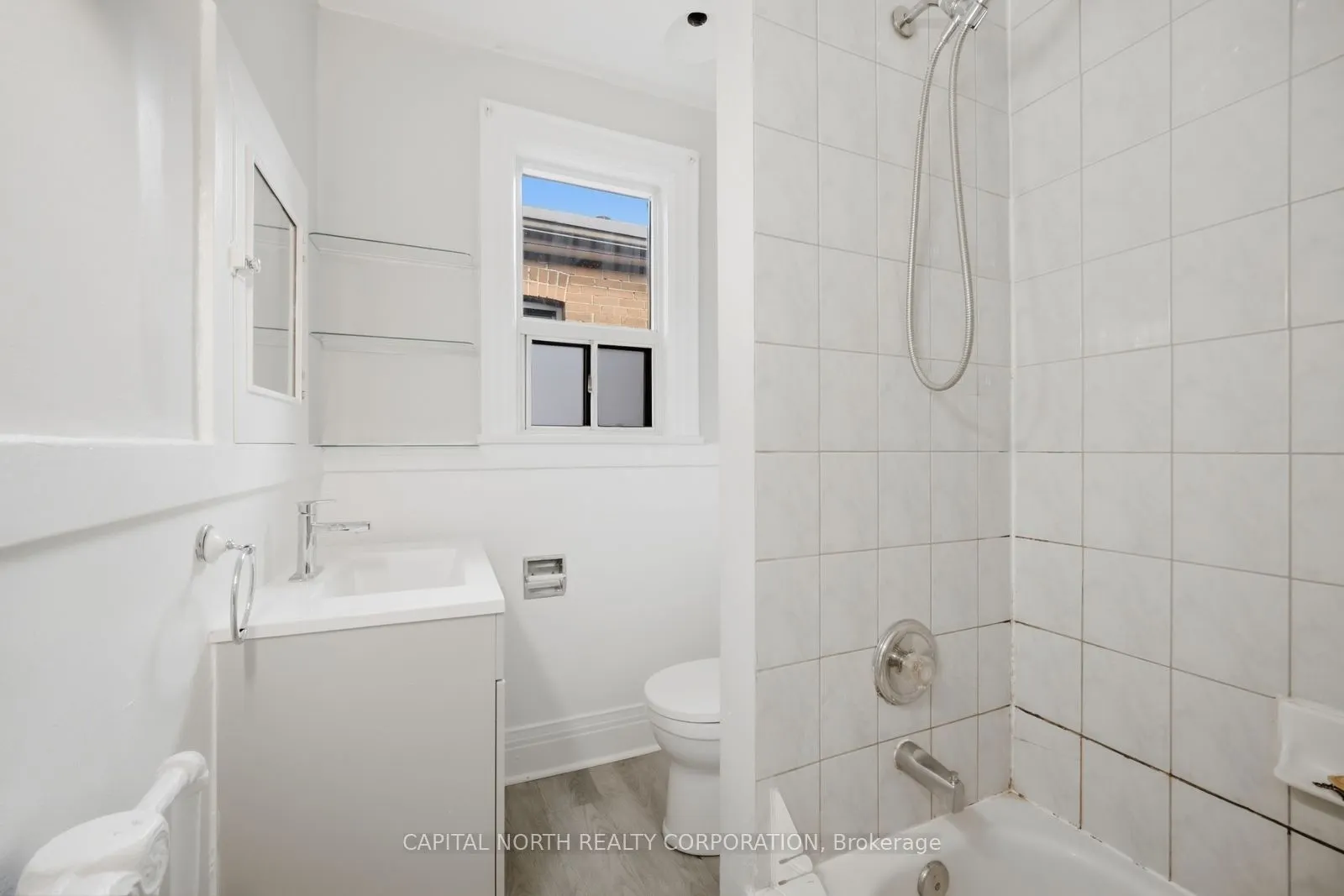 101 Roncesvalles Avenue #B