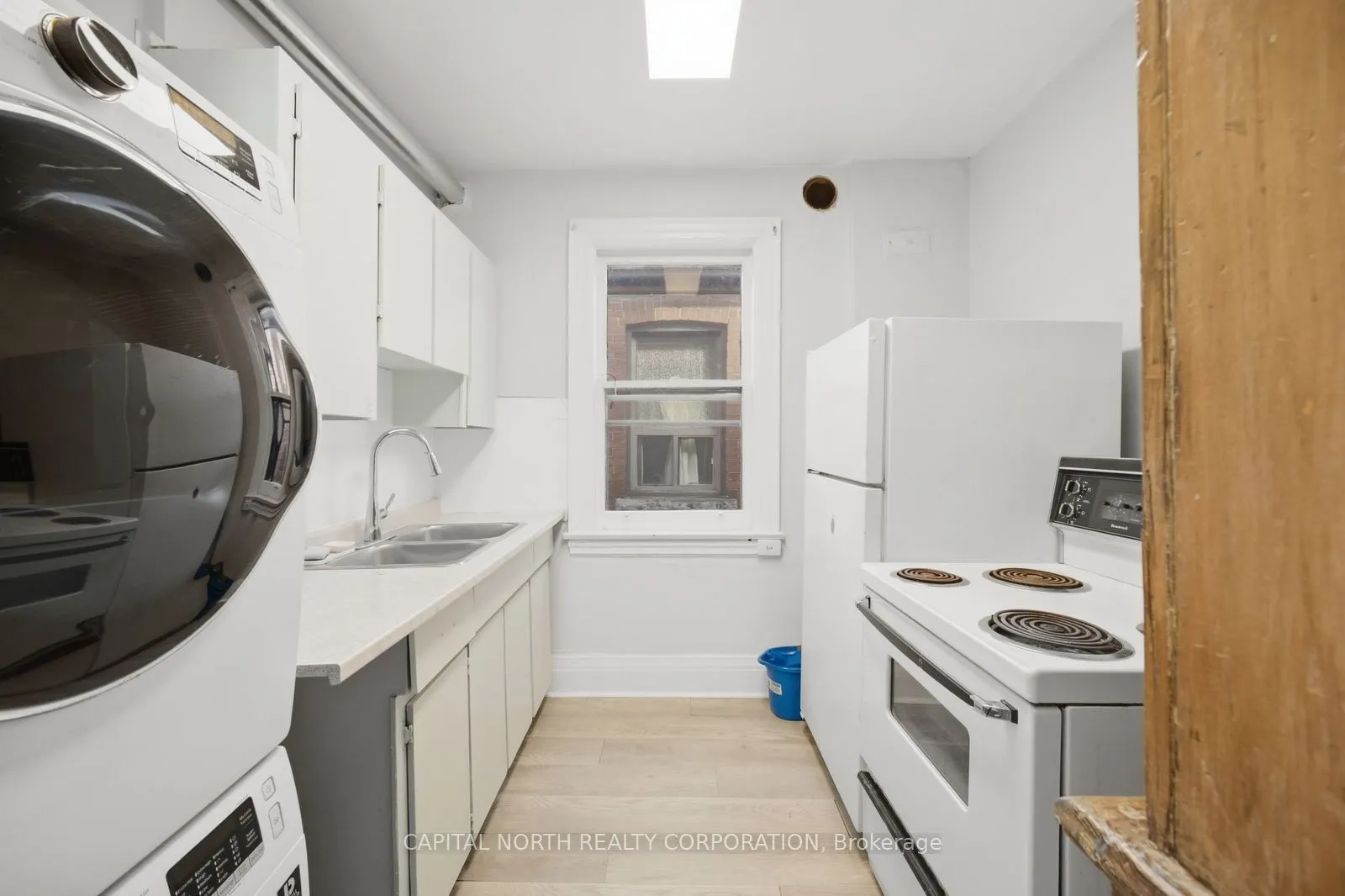 101 Roncesvalles Avenue #B