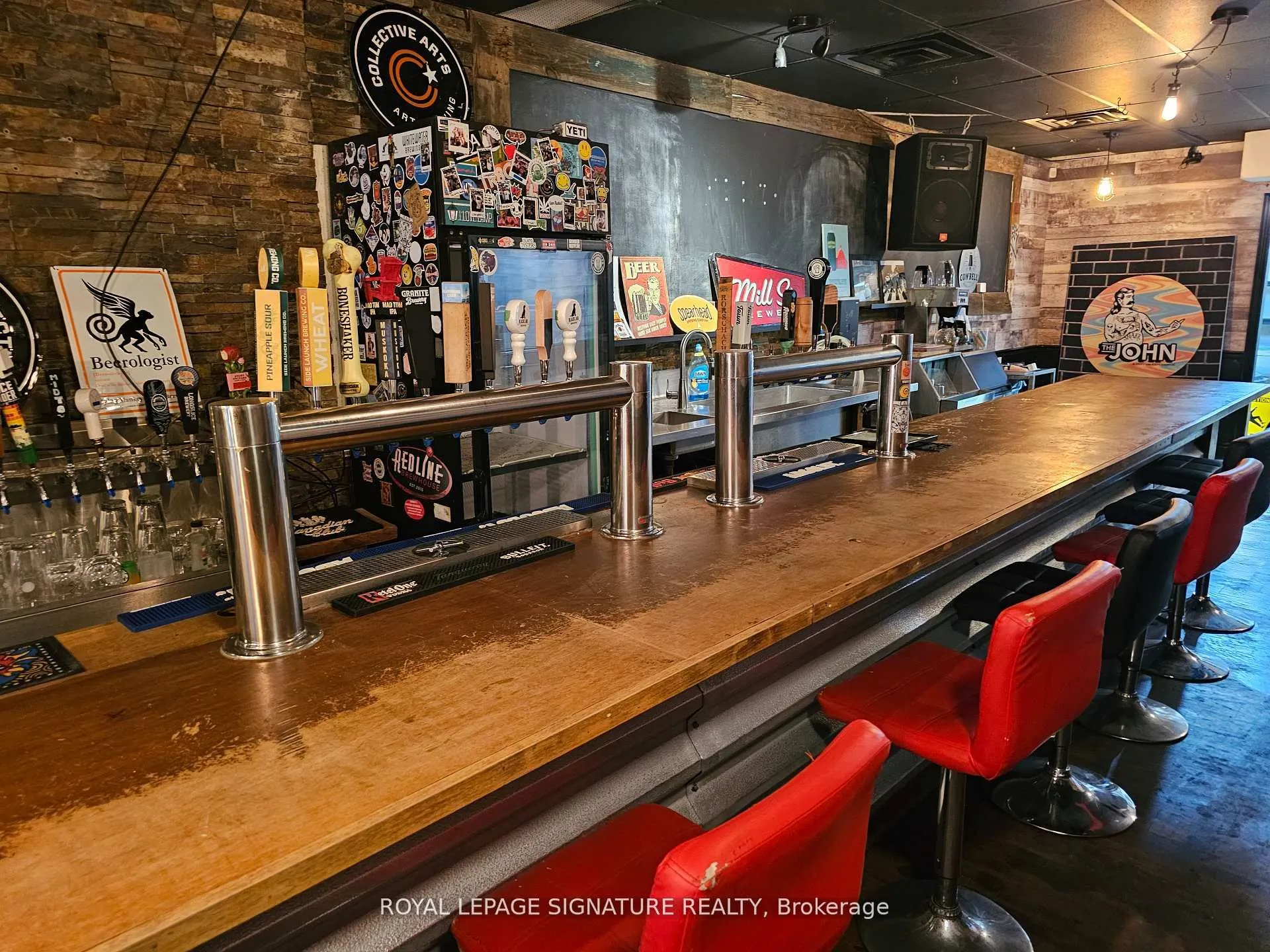 1174 Bloor Street W