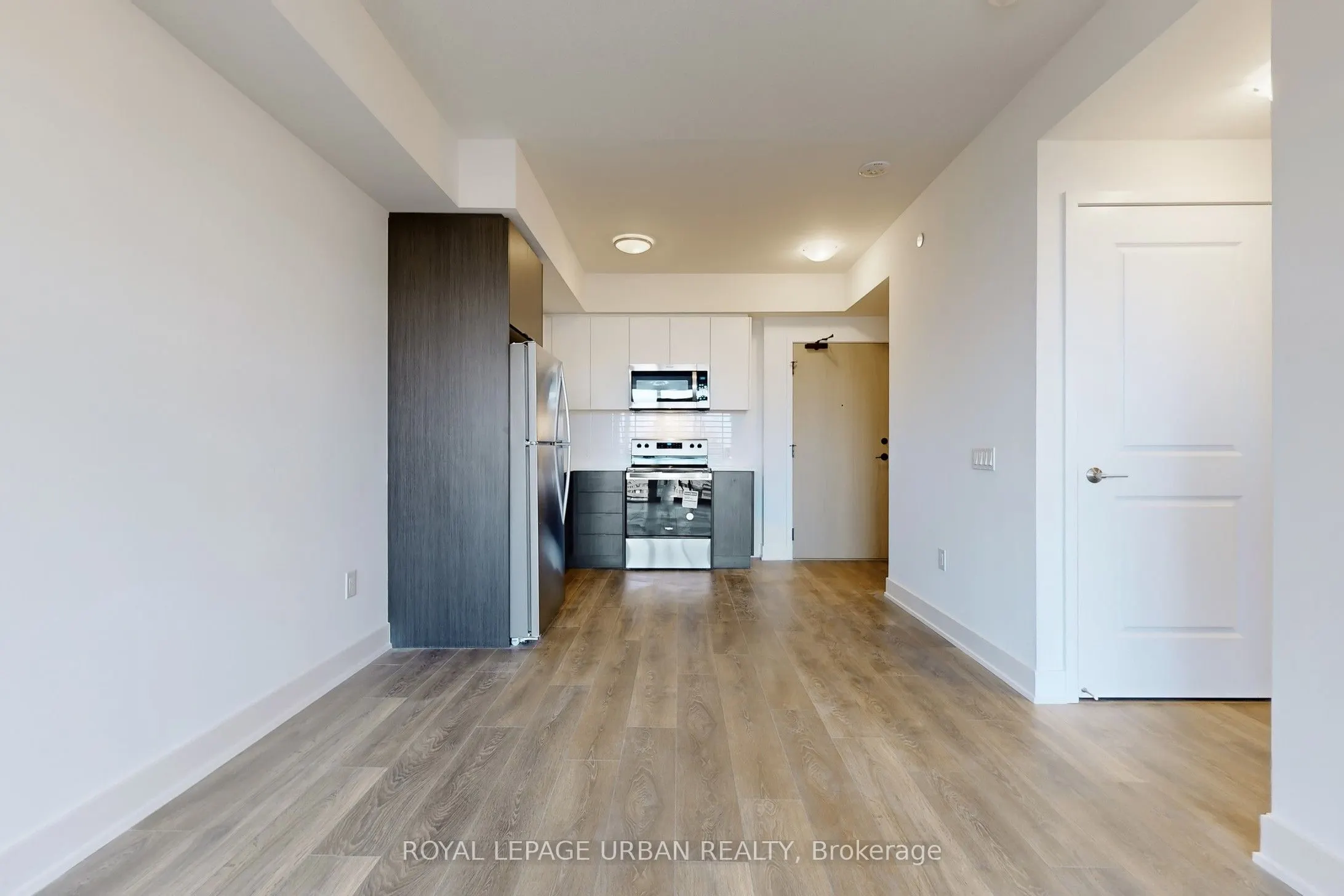 204 Burnhamthorpe Road E #1108