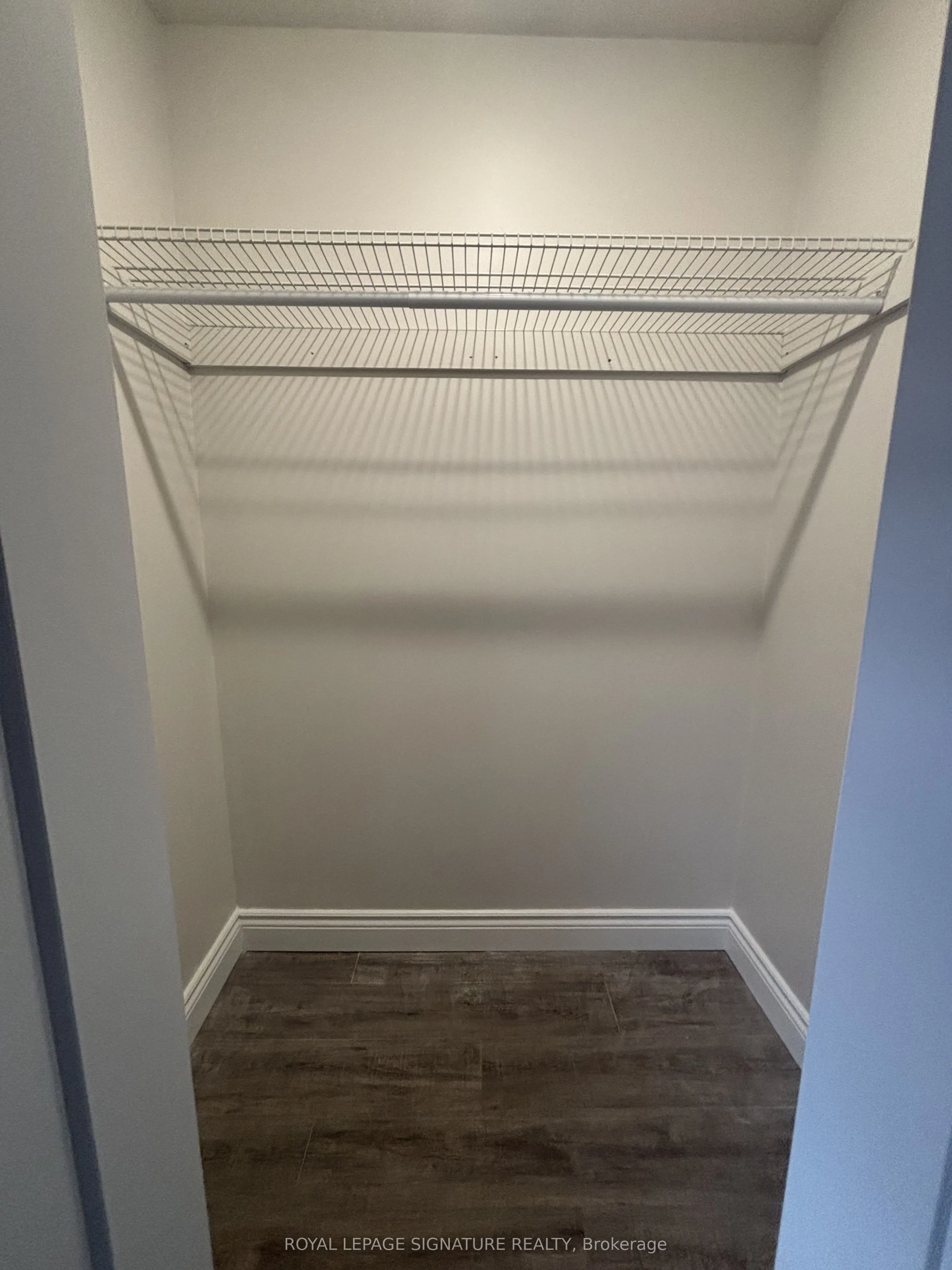 3289 Lakeshore Boulevard W #2