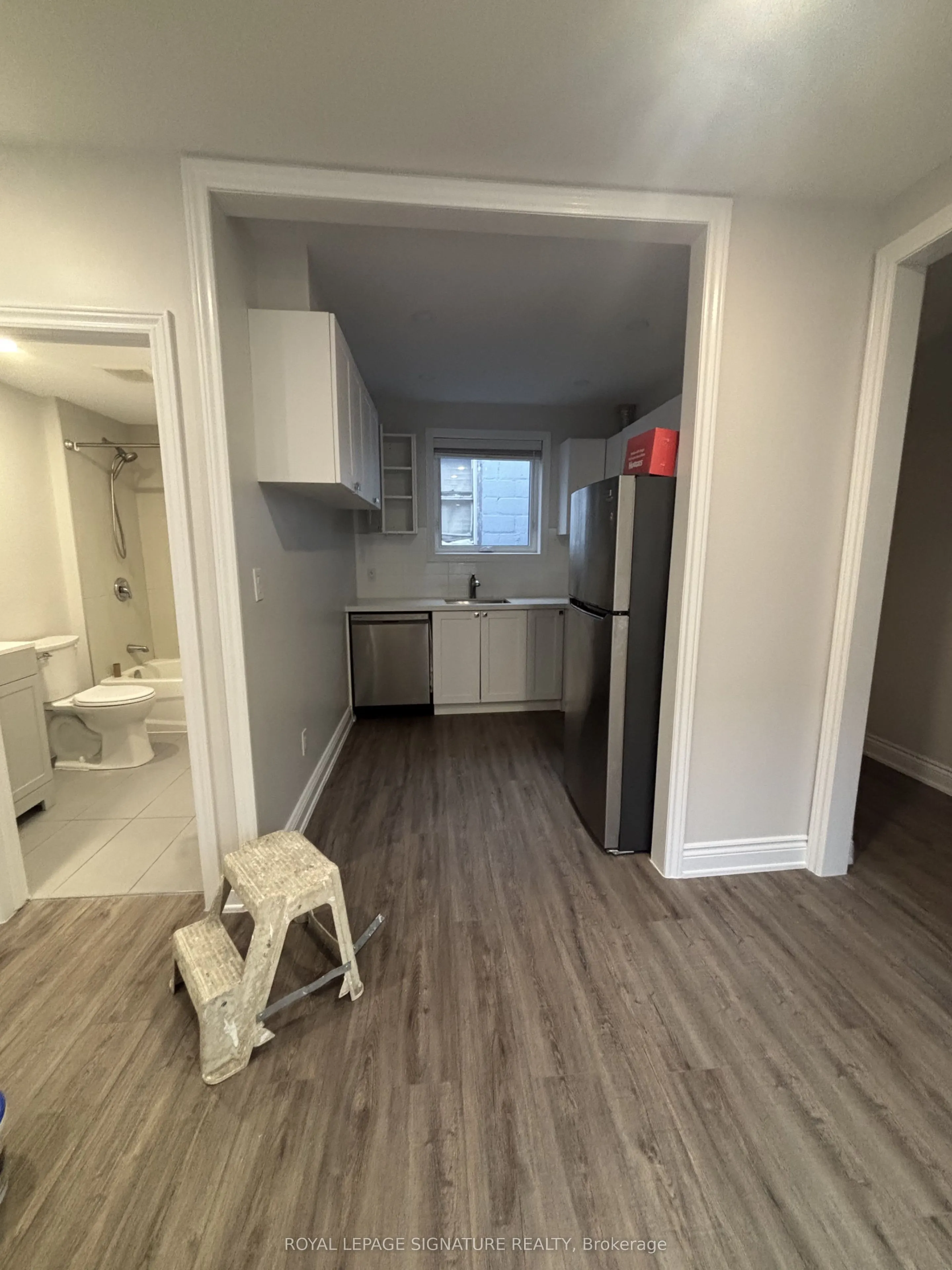 3289 Lakeshore Boulevard W #2