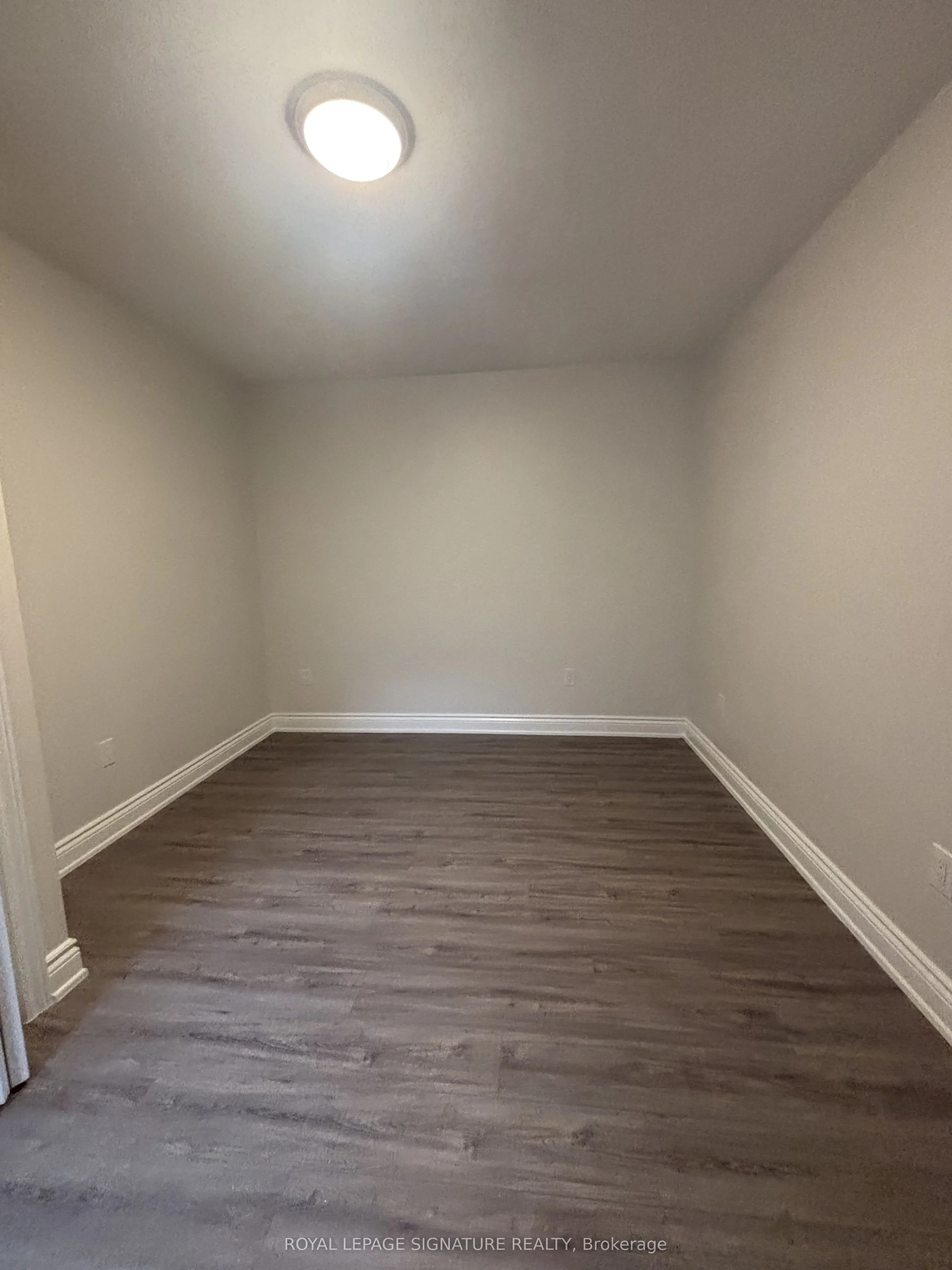 3289 Lakeshore Boulevard W #2