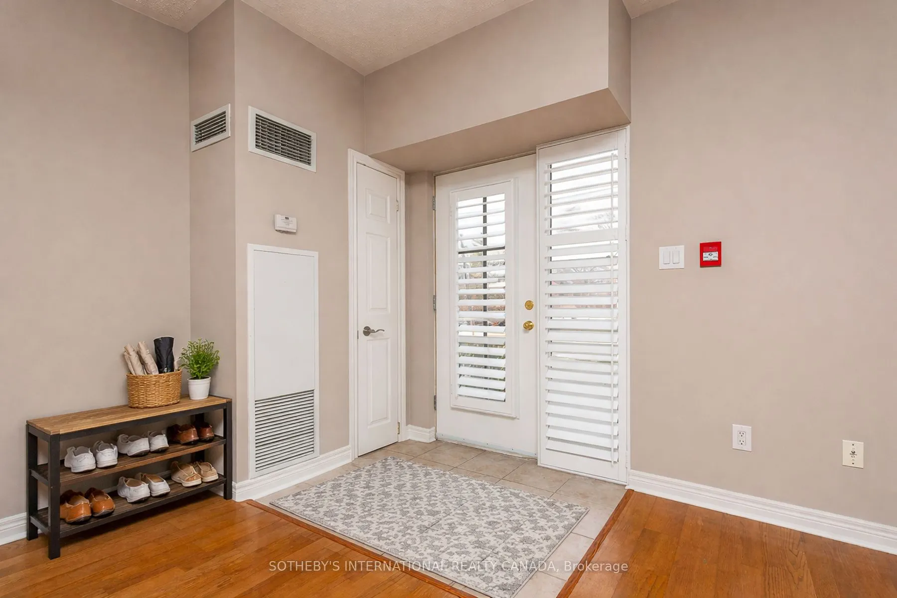 3085 Bloor Street W #108