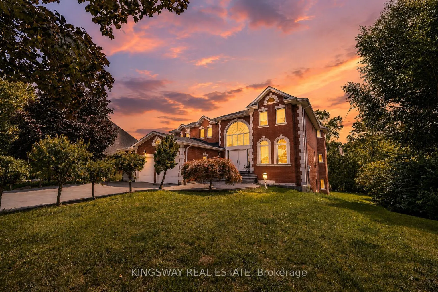 5969 Rayshaw Crescent