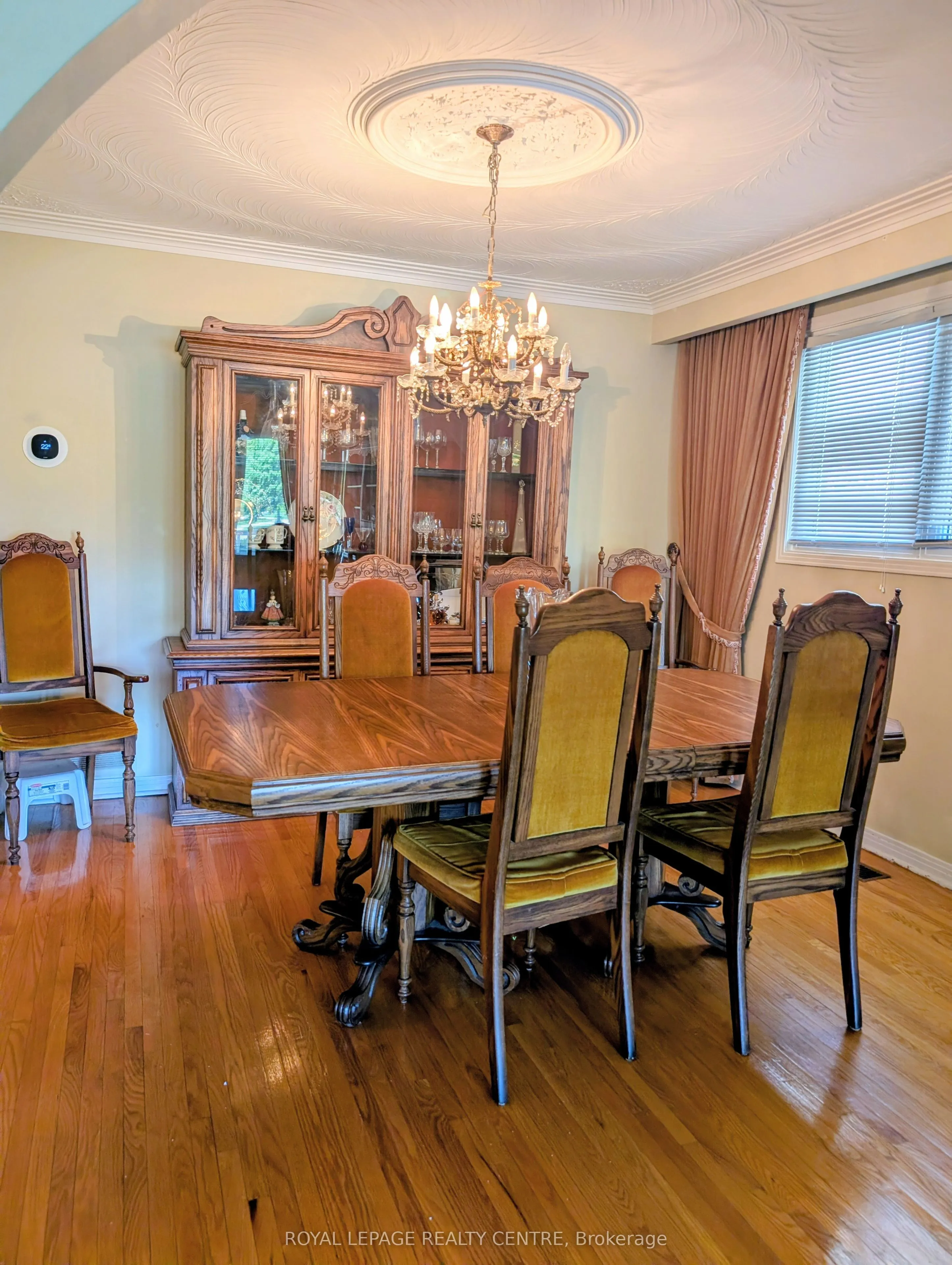 2560 Cynara Road