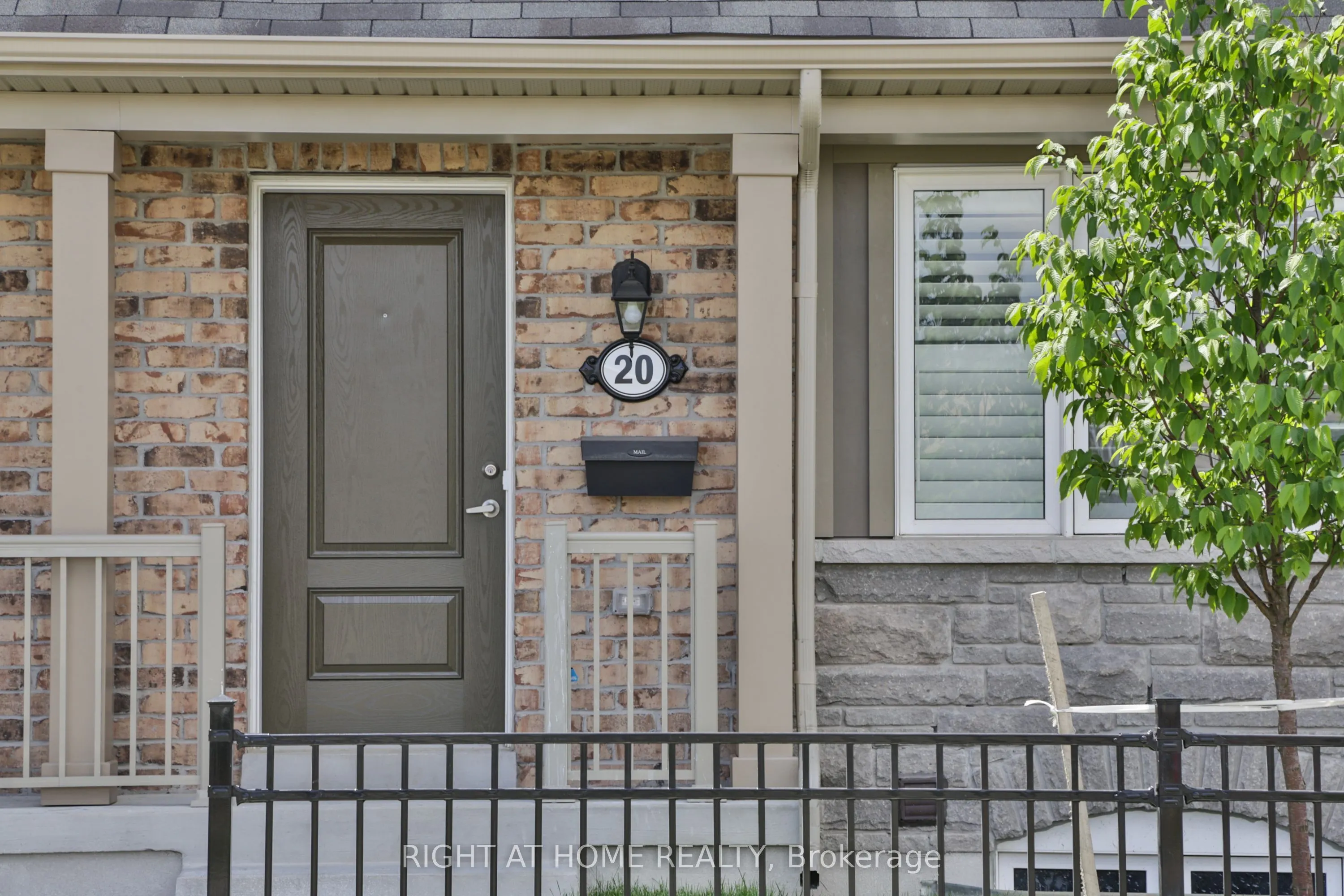 50 Edinburgh Drive #20