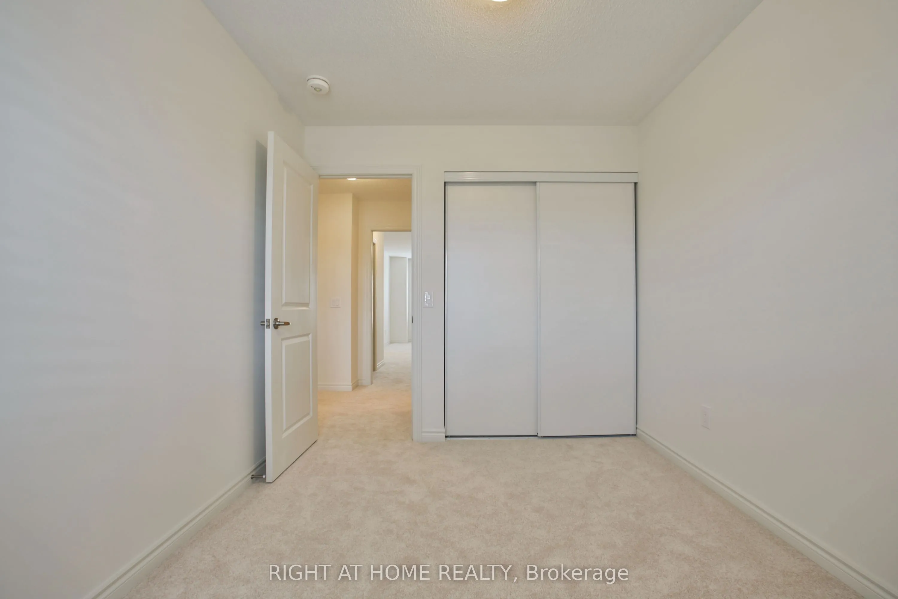 50 Edinburgh Drive #20
