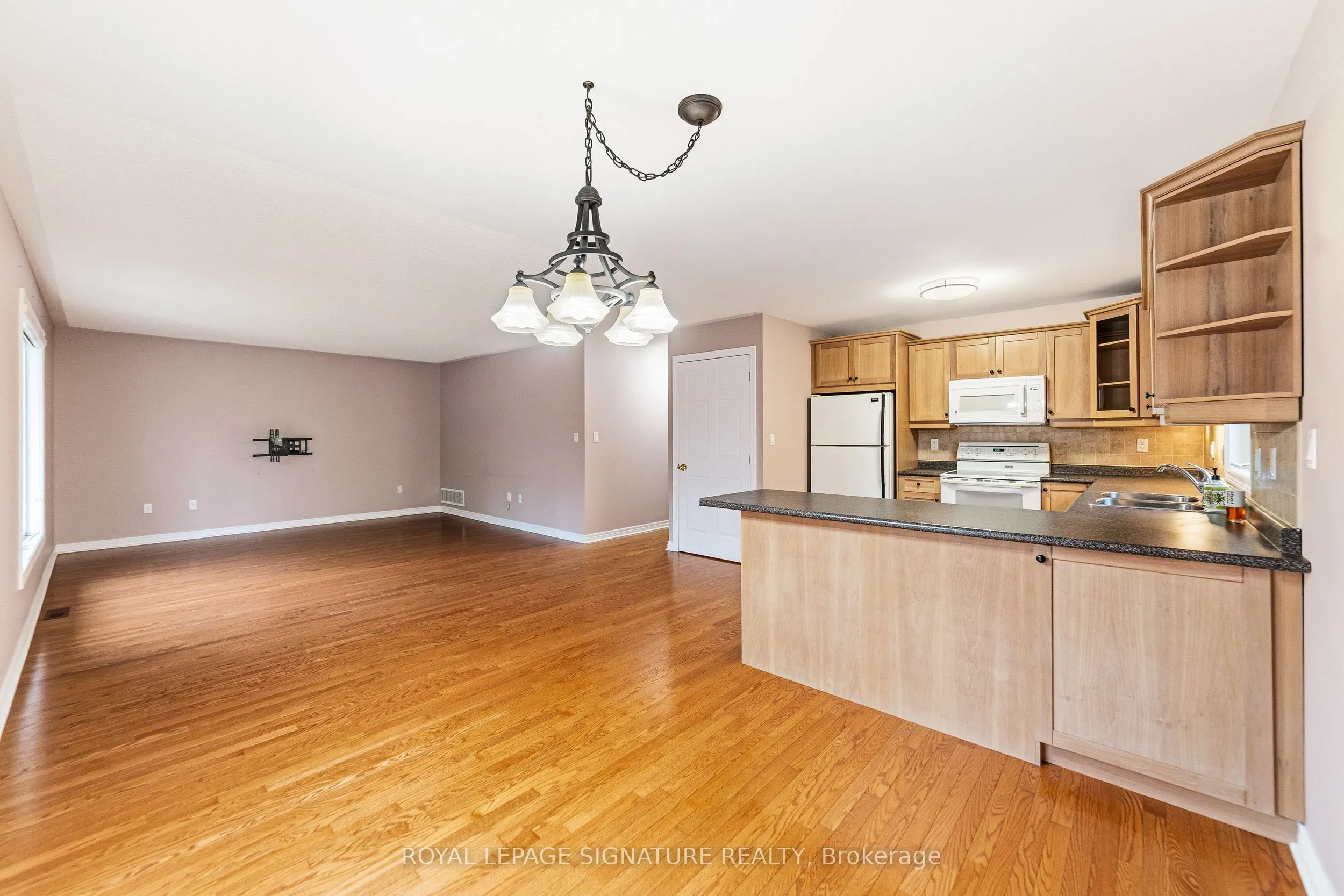 735 Poplar Road