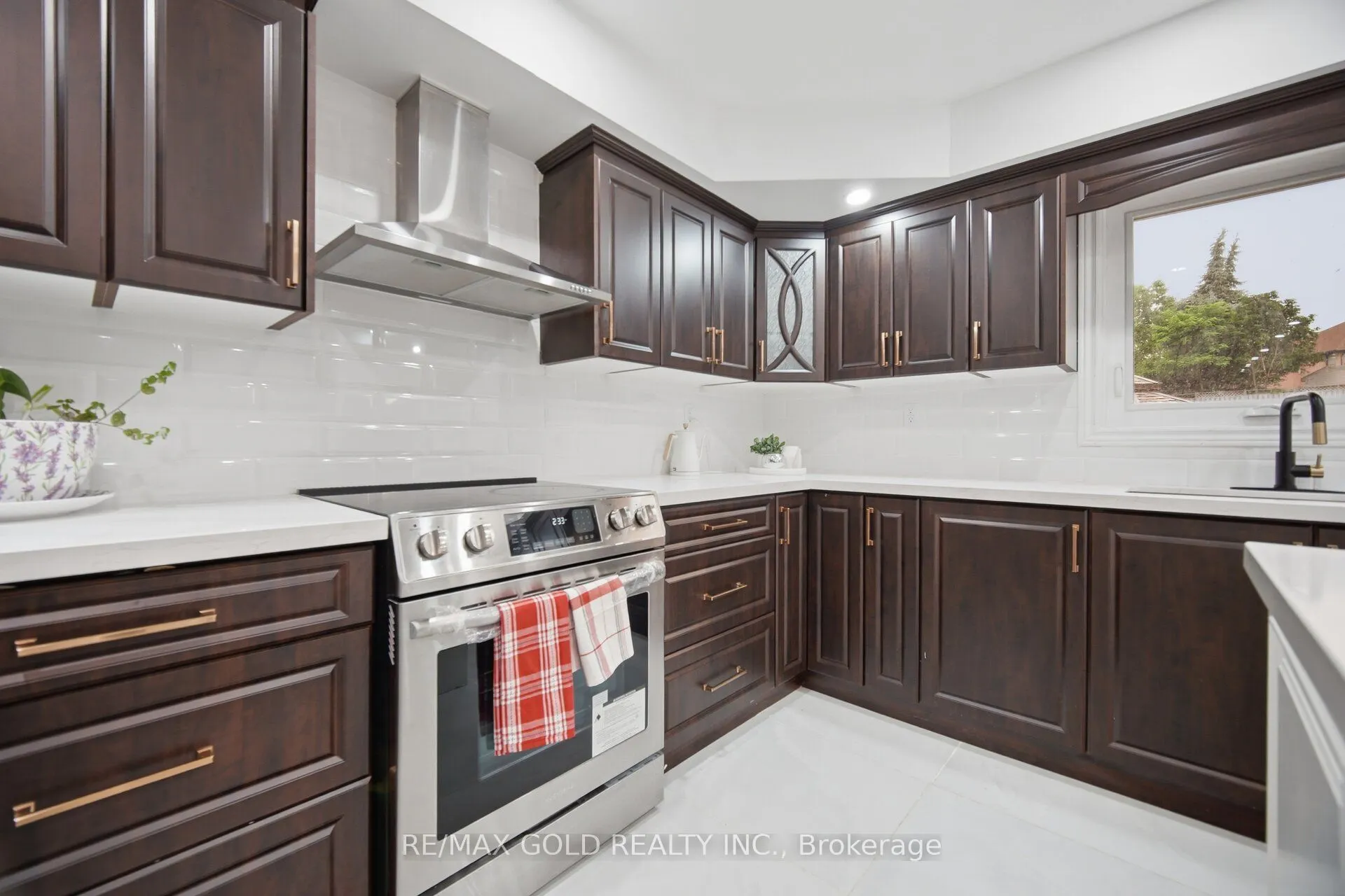 40 Kenpark Avenue