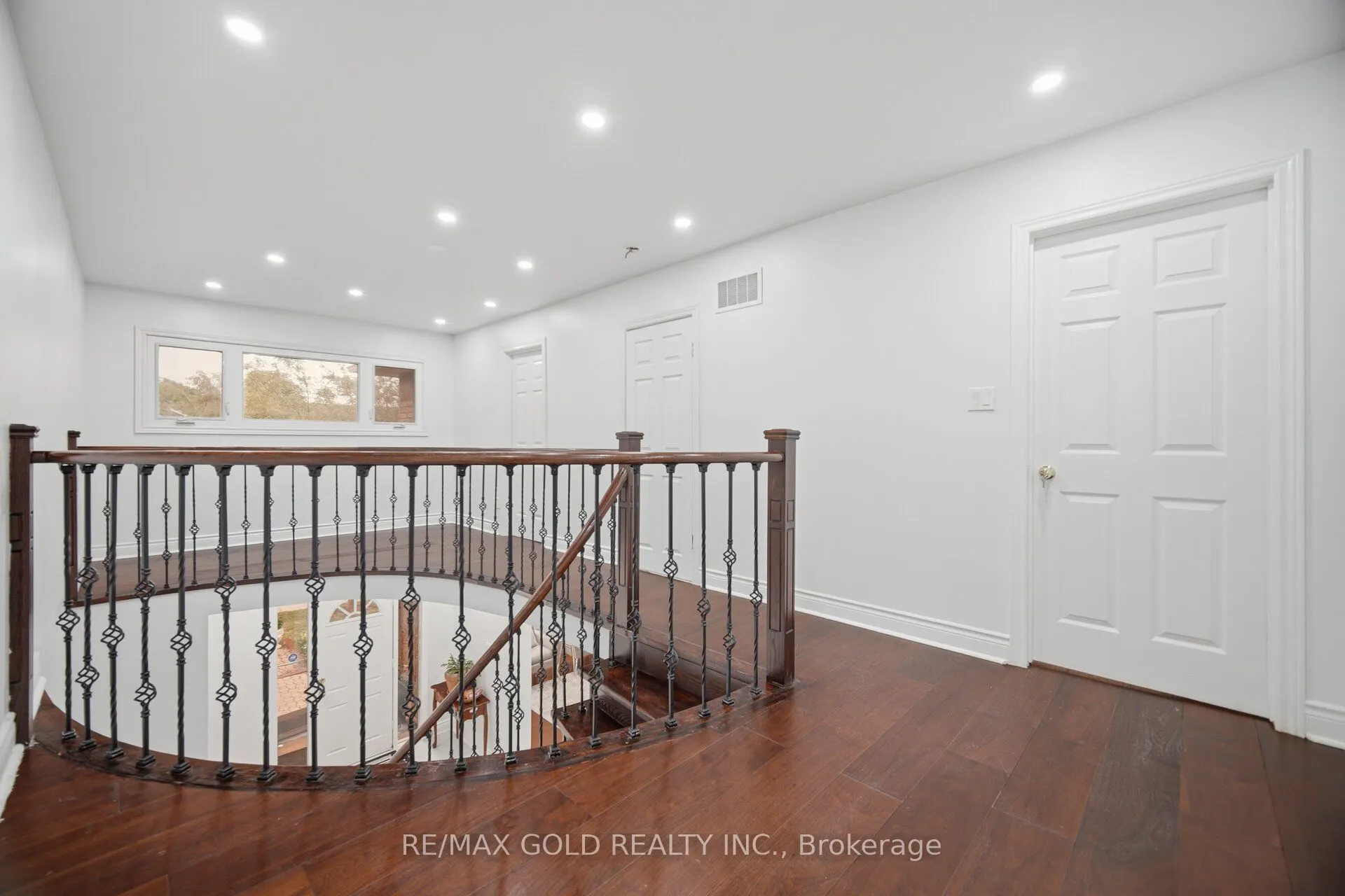 40 Kenpark Avenue