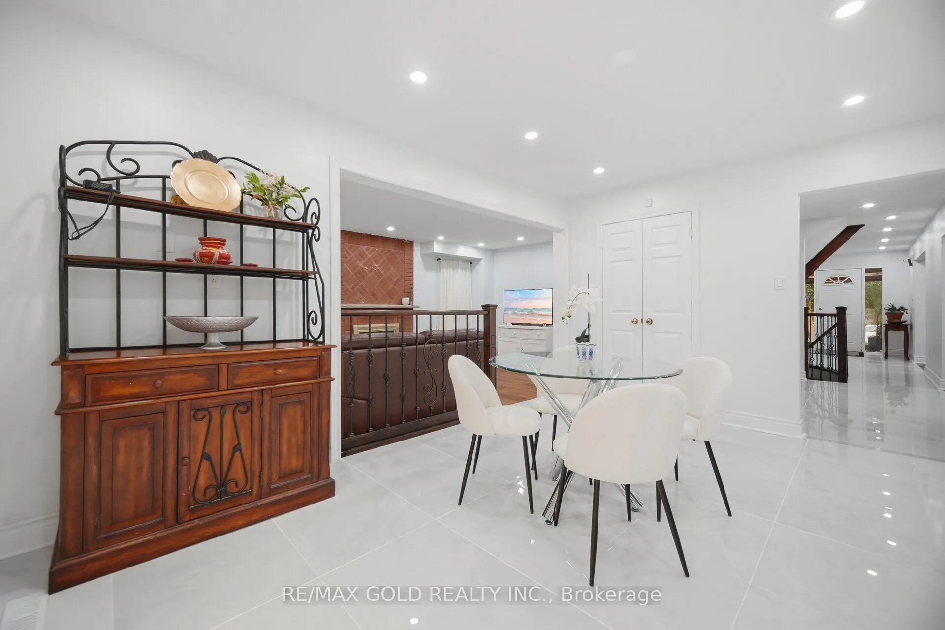 40 Kenpark Avenue