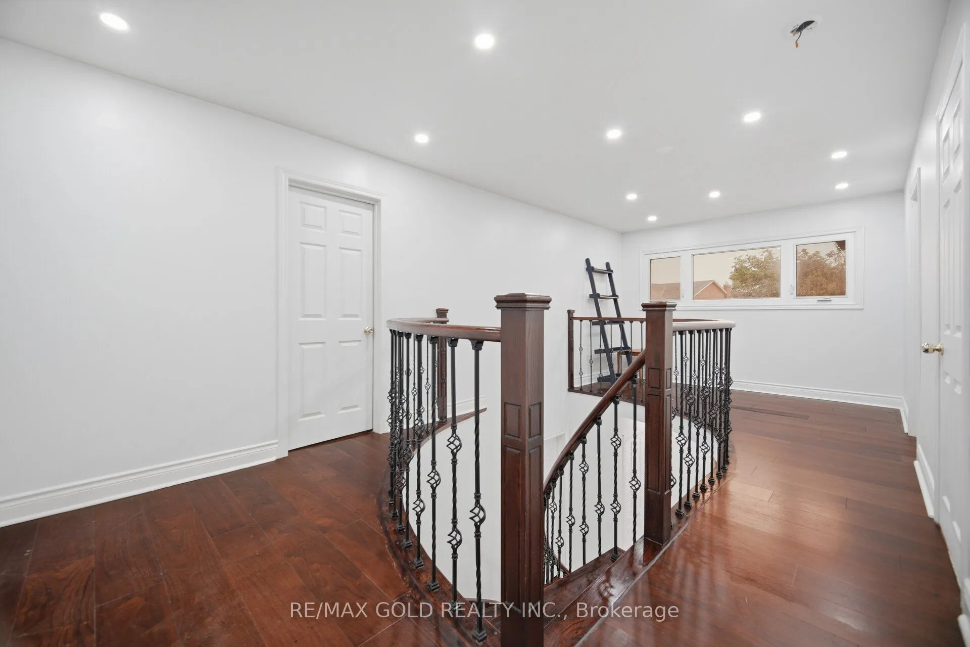 40 Kenpark Avenue