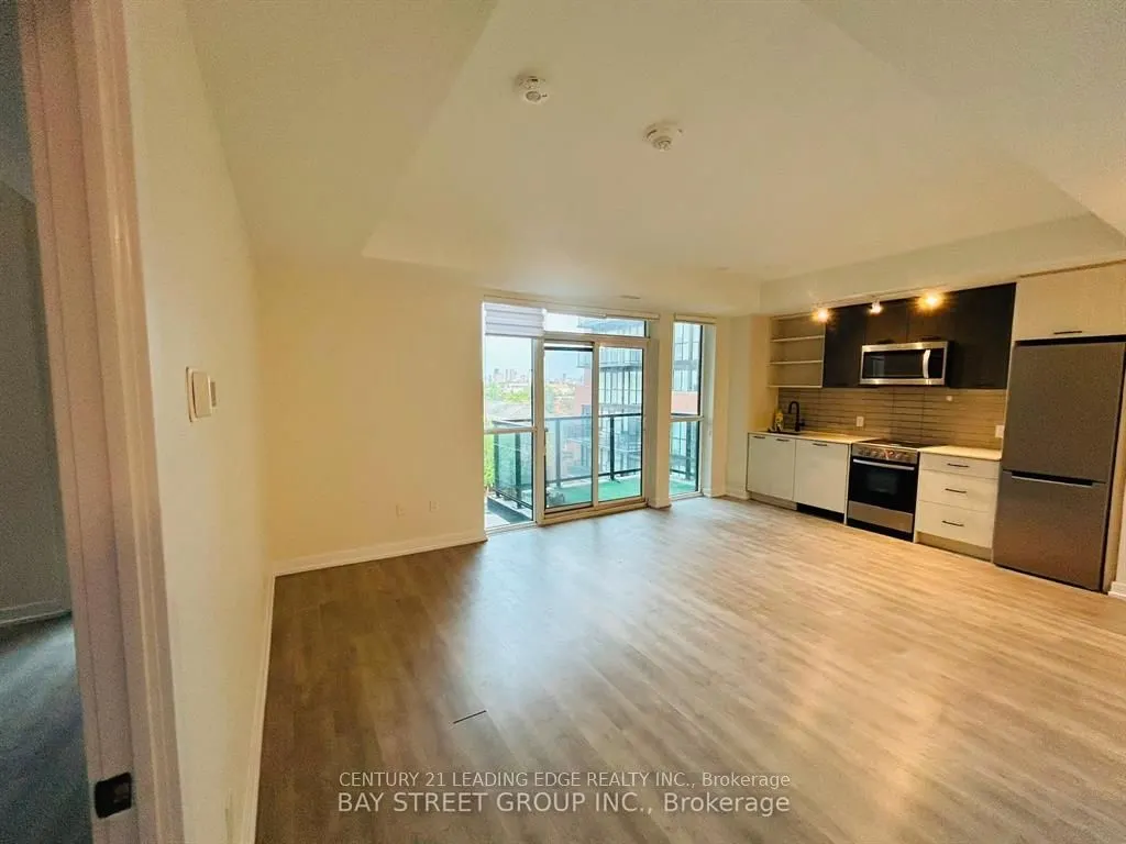 2300 St Clair Avenue W #515