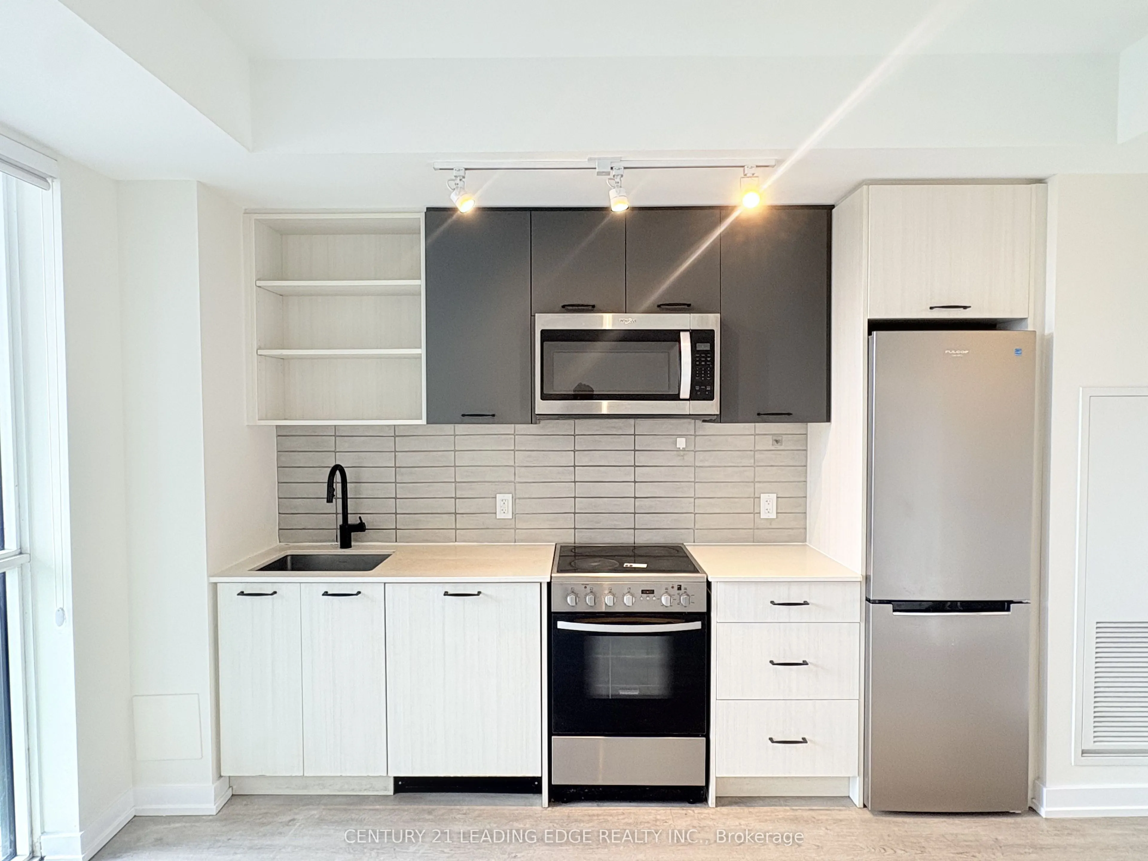 2300 St Clair Avenue W #515