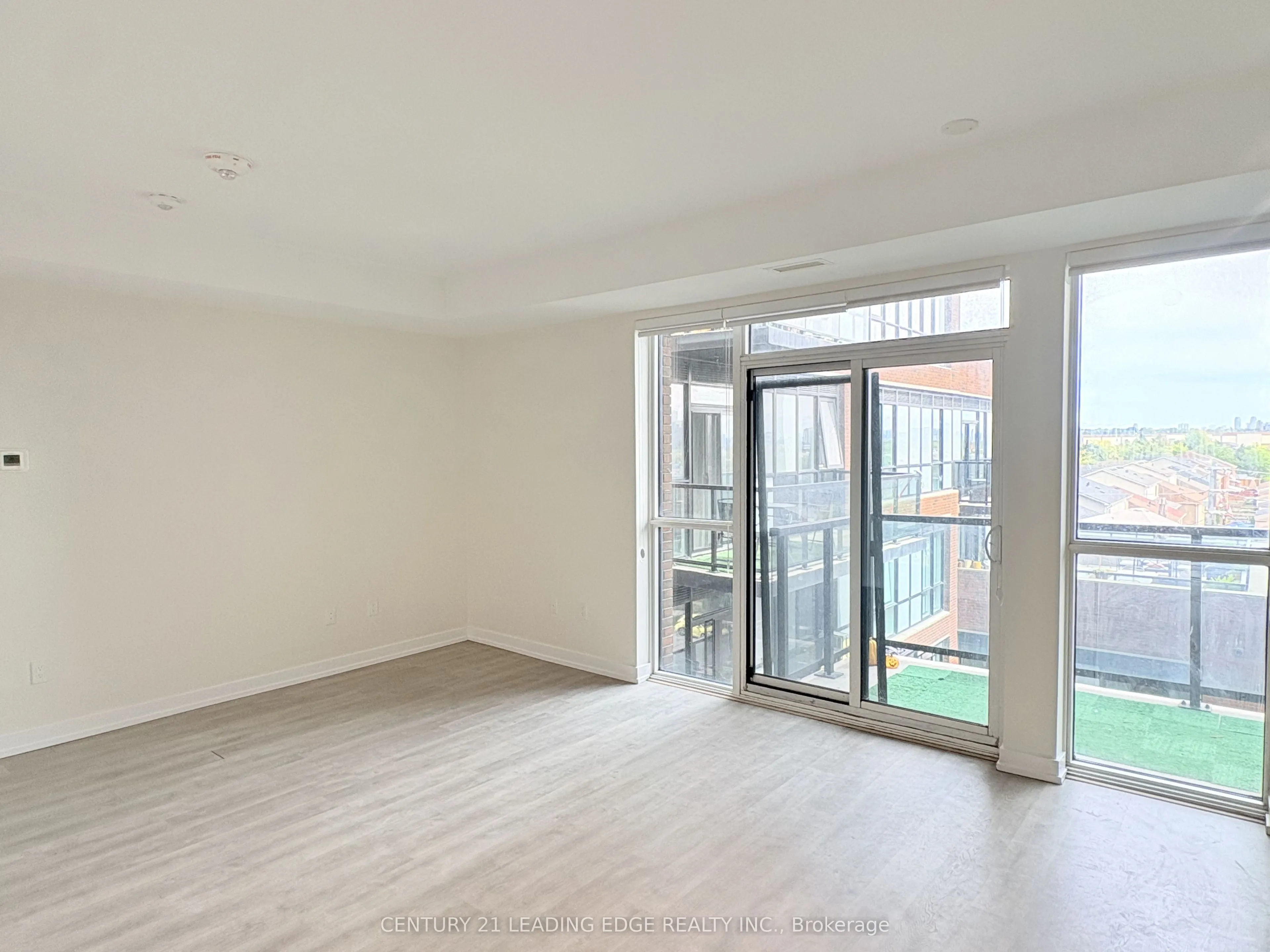 2300 St Clair Avenue W #515