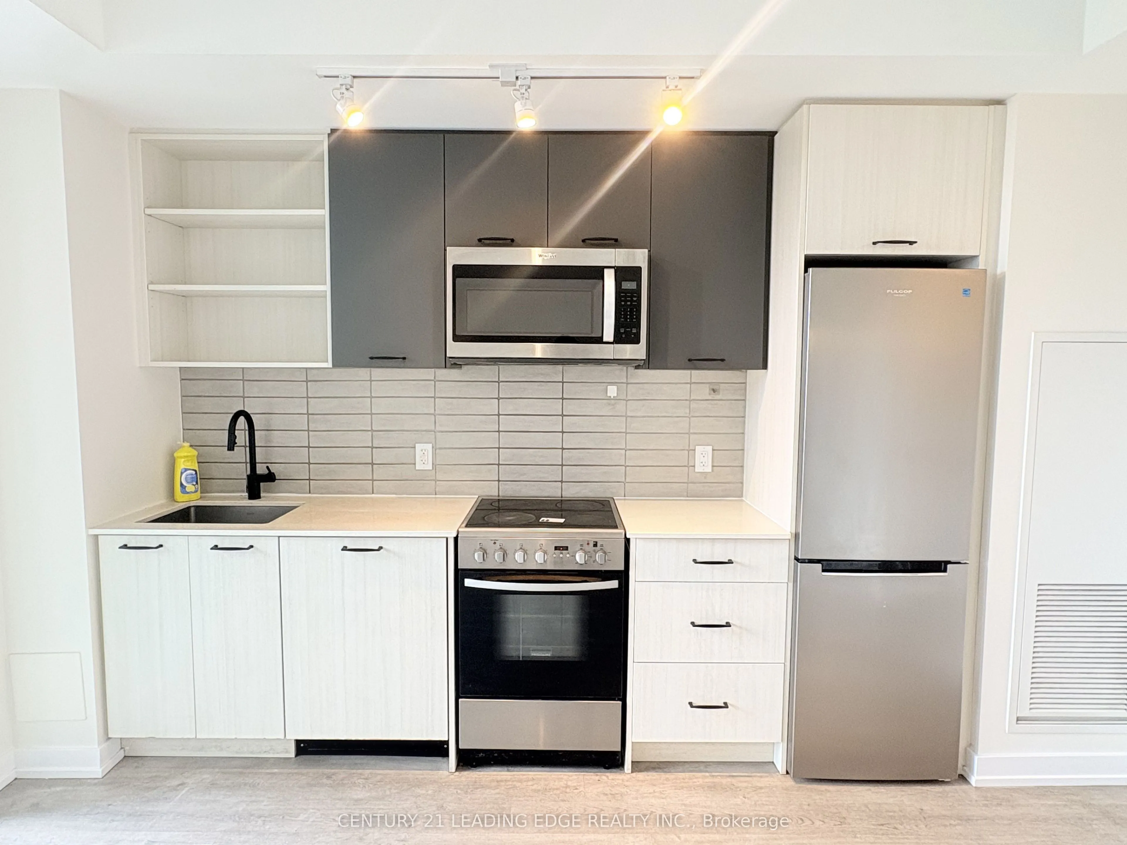 2300 St Clair Avenue W #515