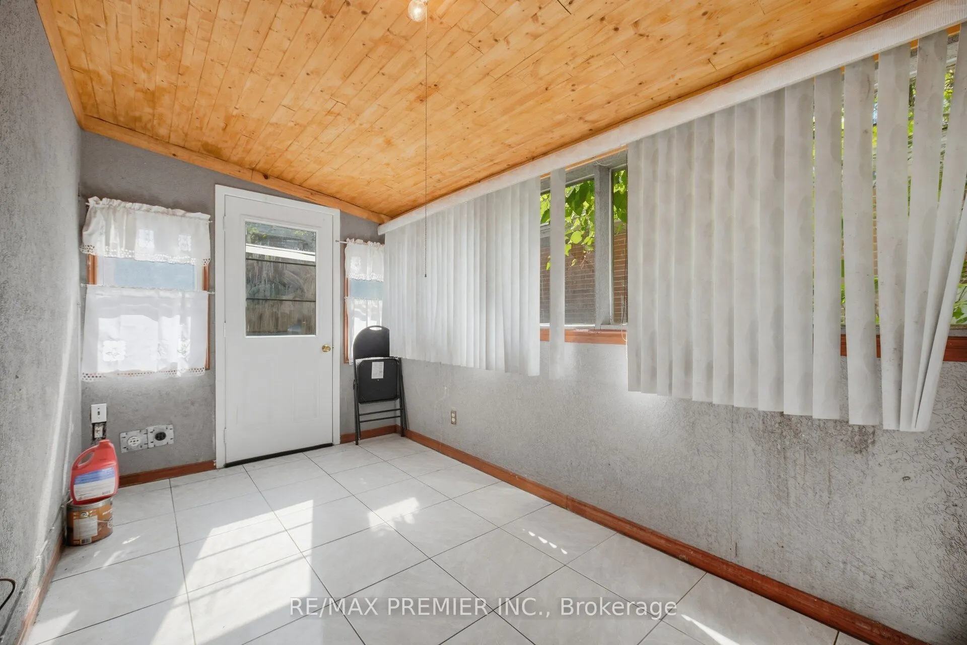 1474 South Service Road