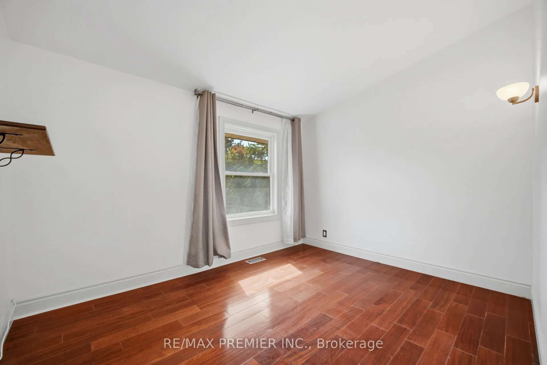 1474 South Service Road