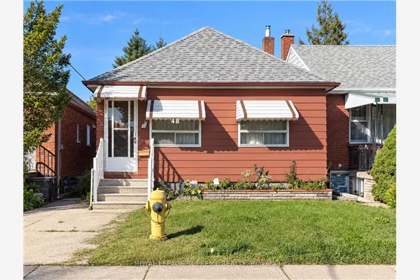 48 Mould Avenue