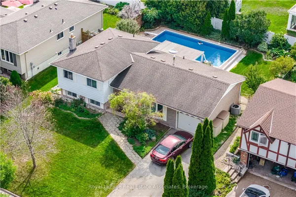 2452 Yarmouth Crescent