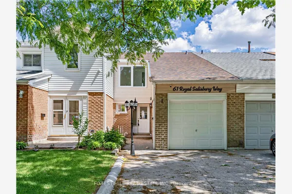 61 Royal Salisbury Way