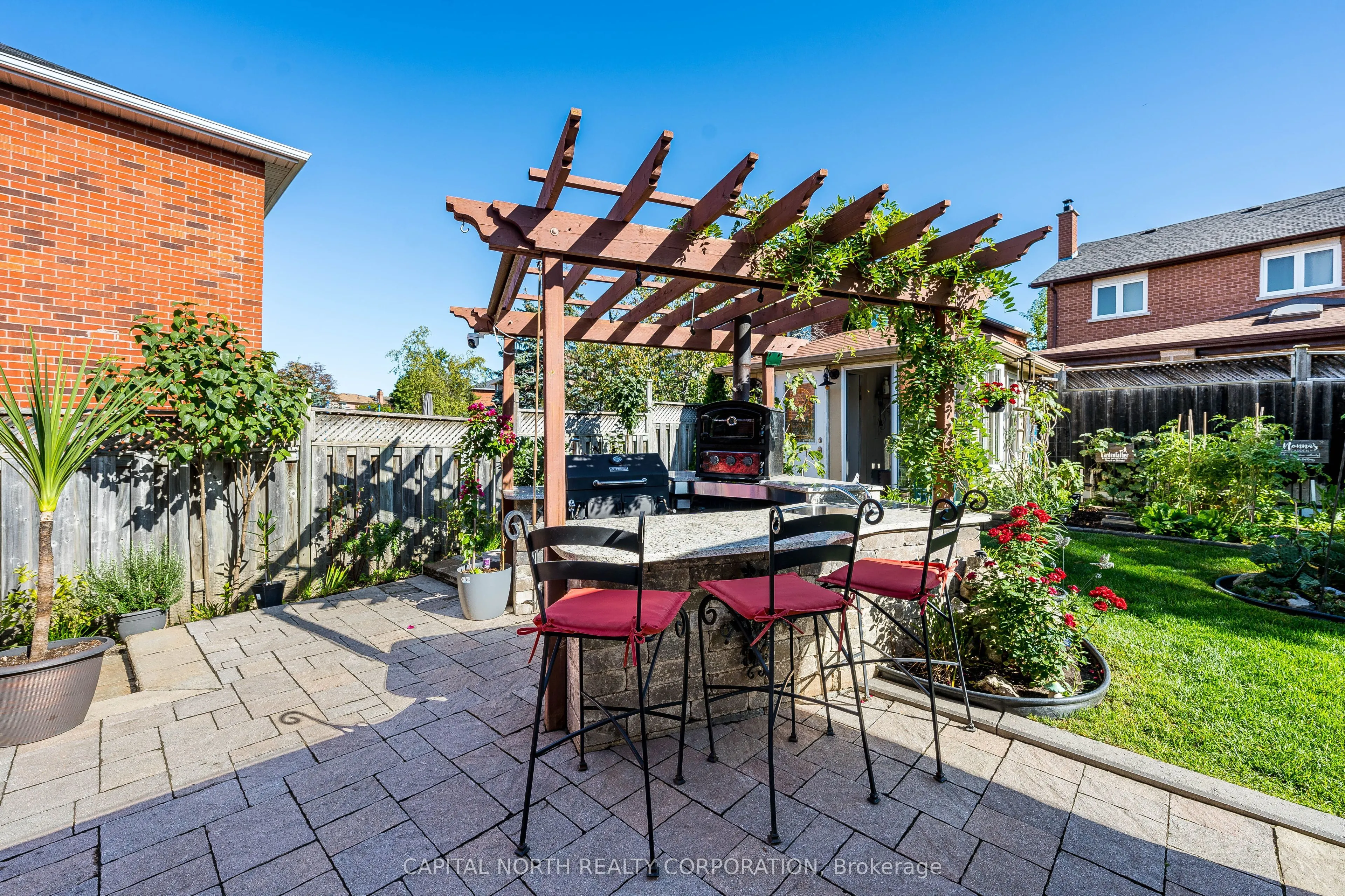 11 Pembrook Street