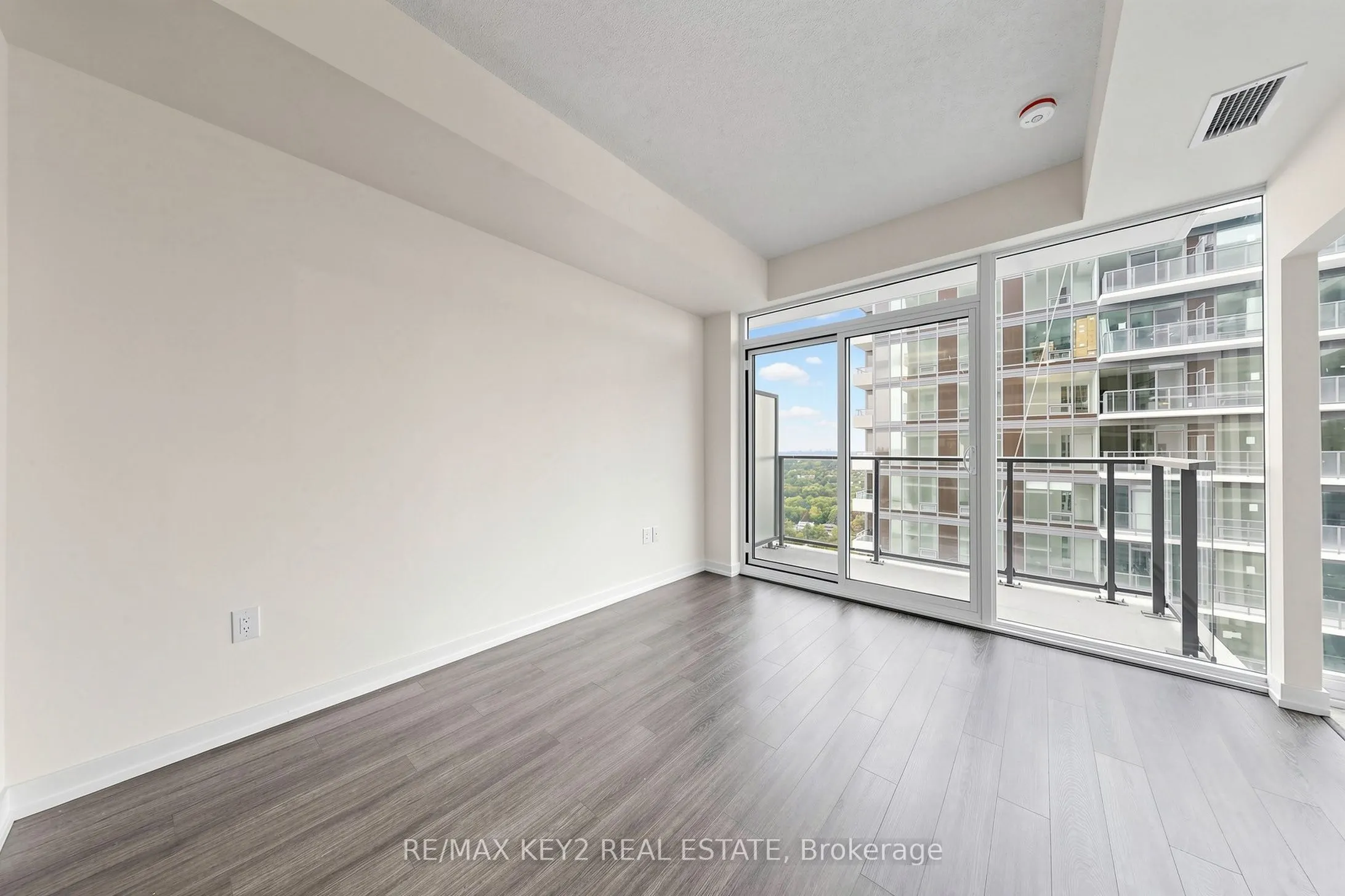4010 Eglinton Avenue W #2316