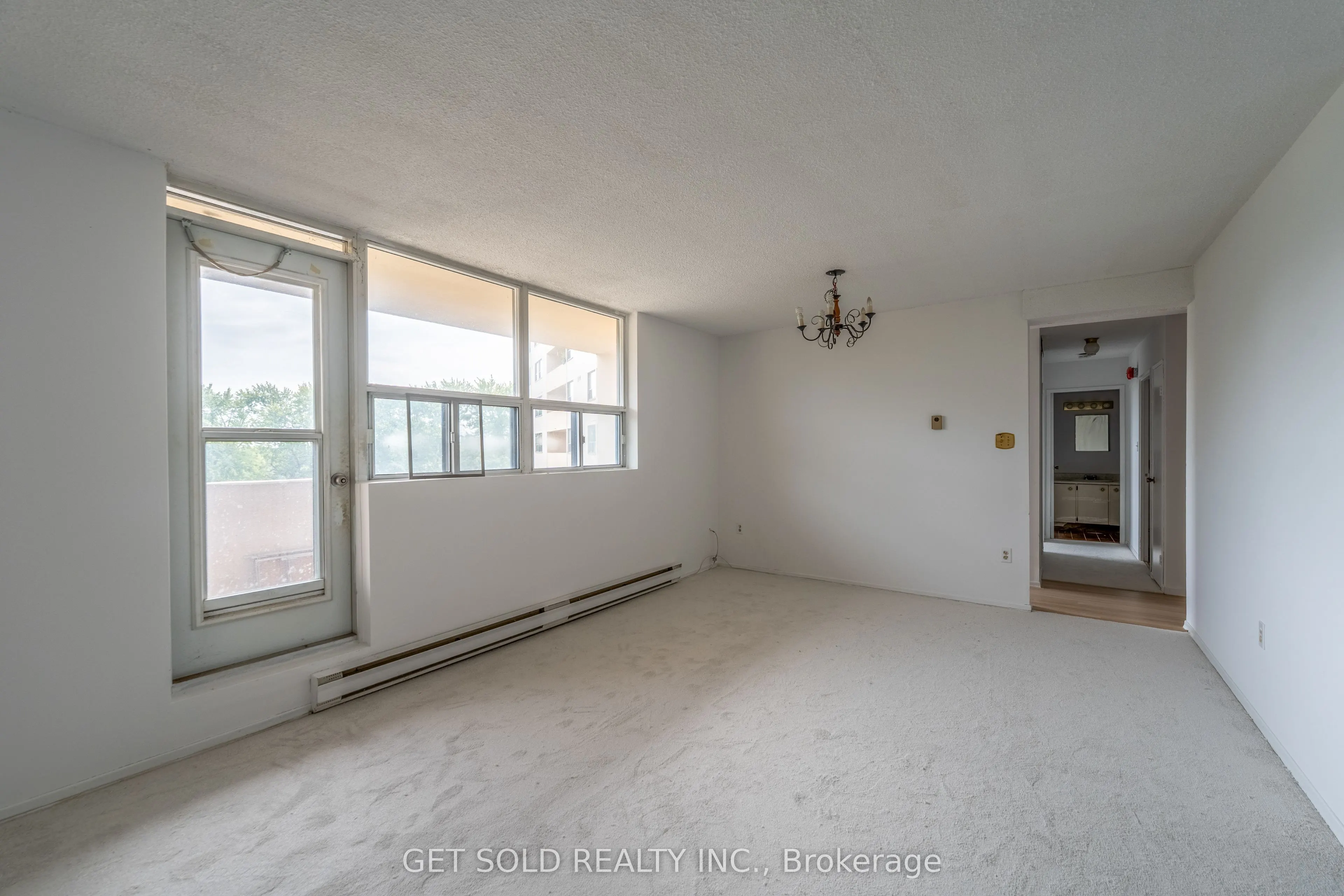 700 Dynes Road #405
