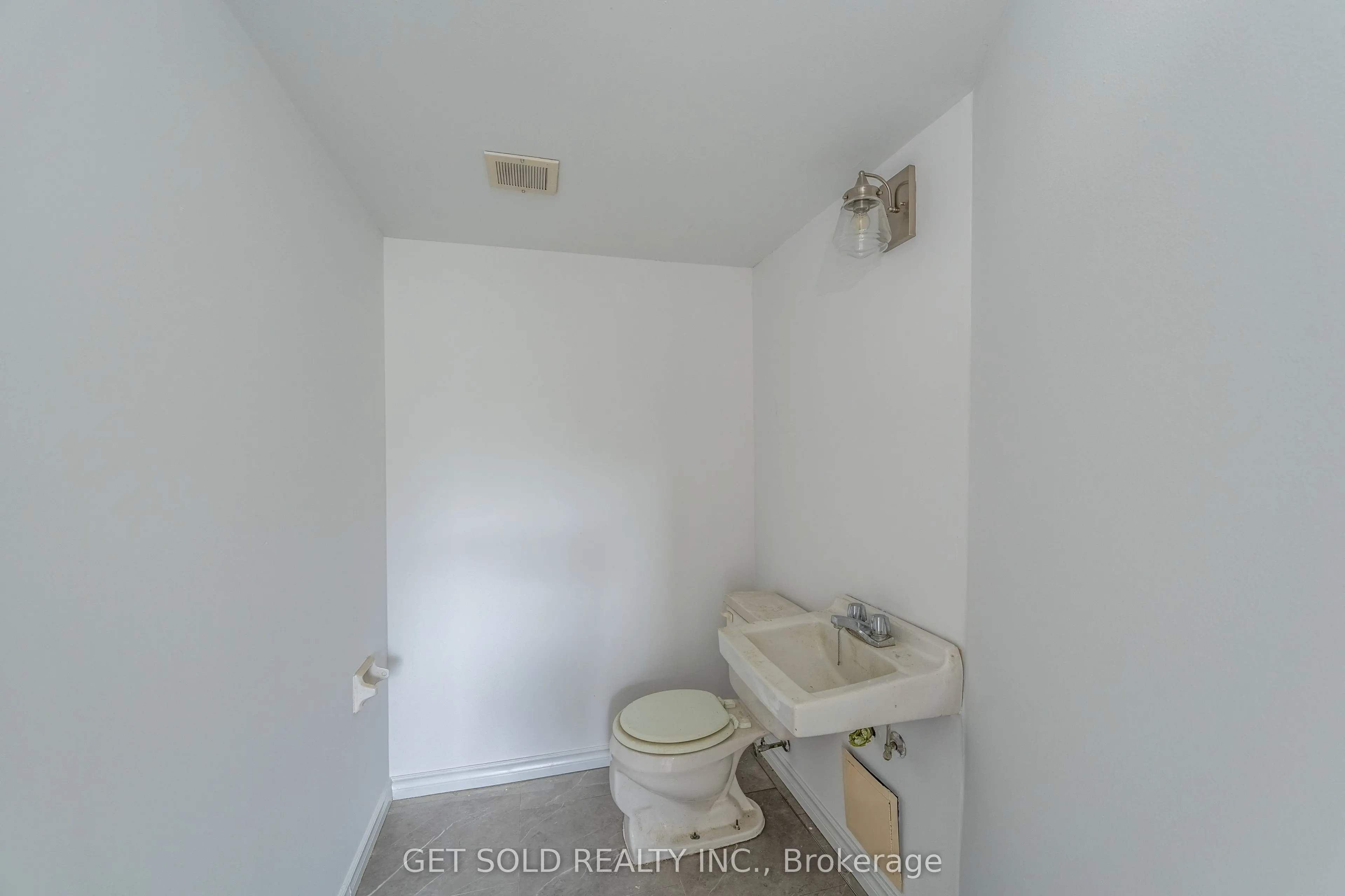 700 Dynes Road #405