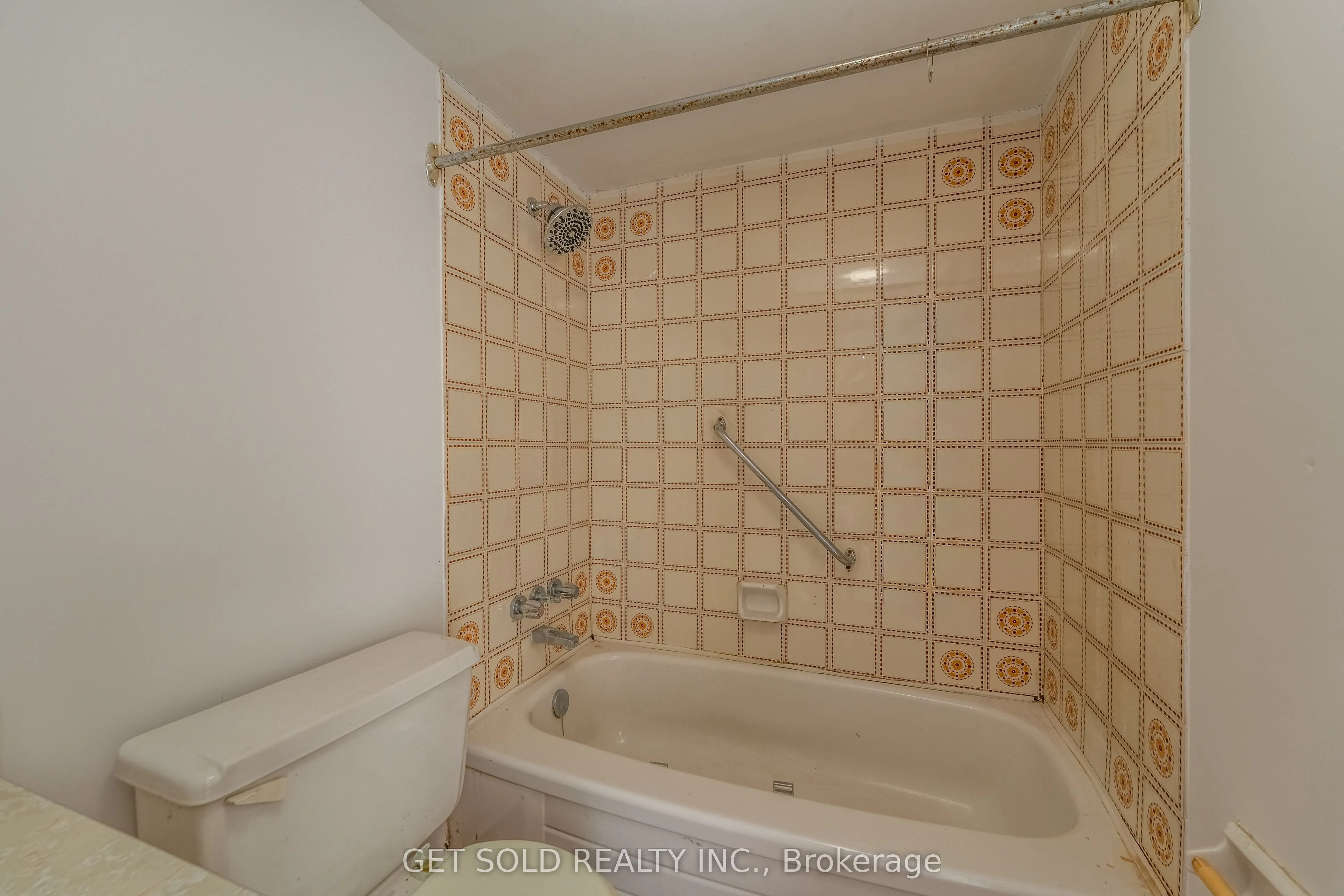 700 Dynes Road #405