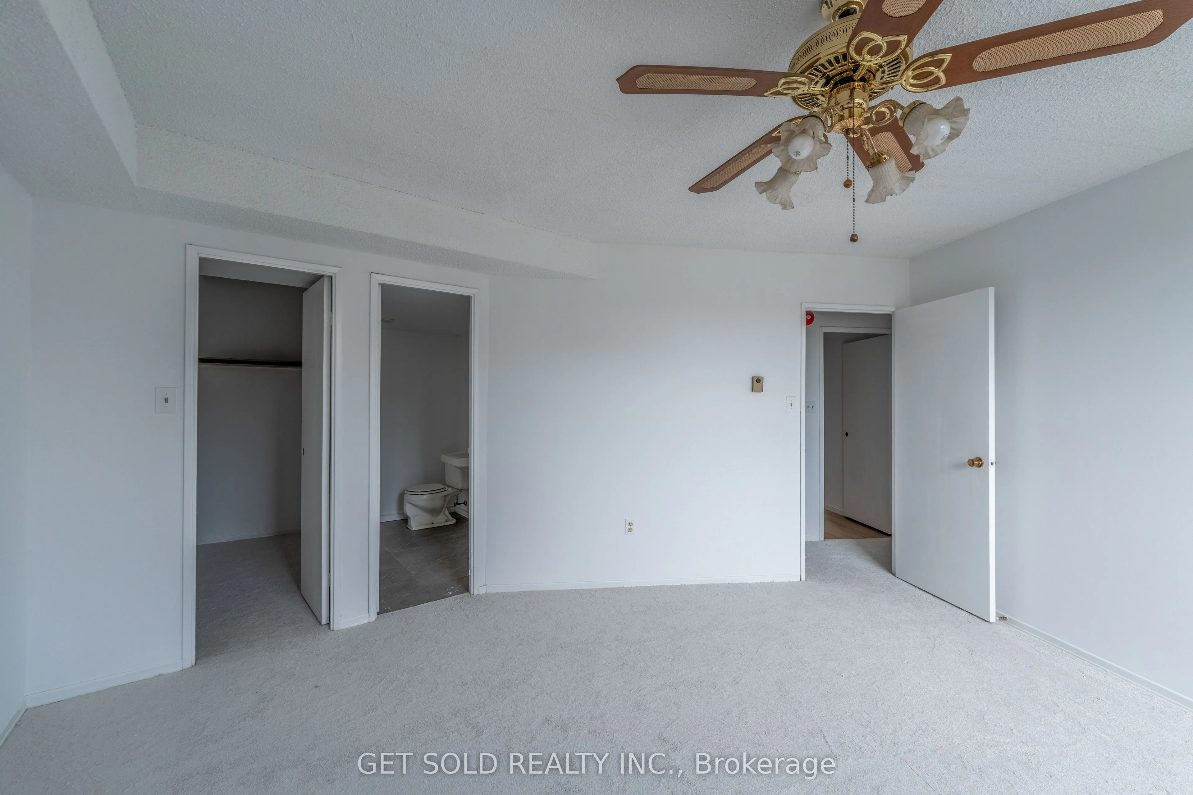 700 Dynes Road #405