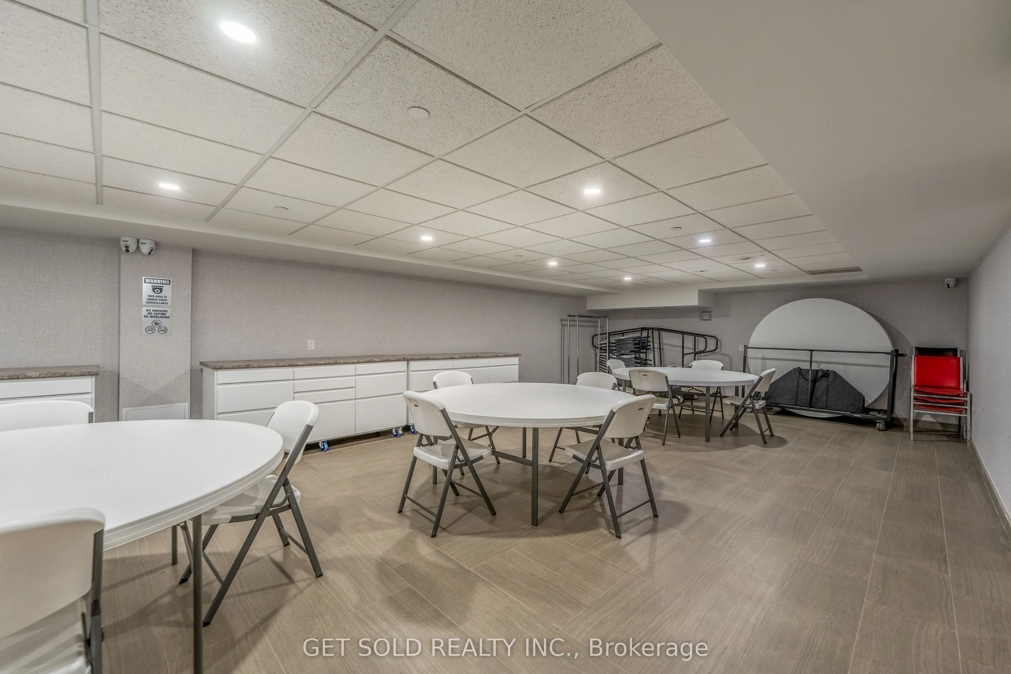 700 Dynes Road #405