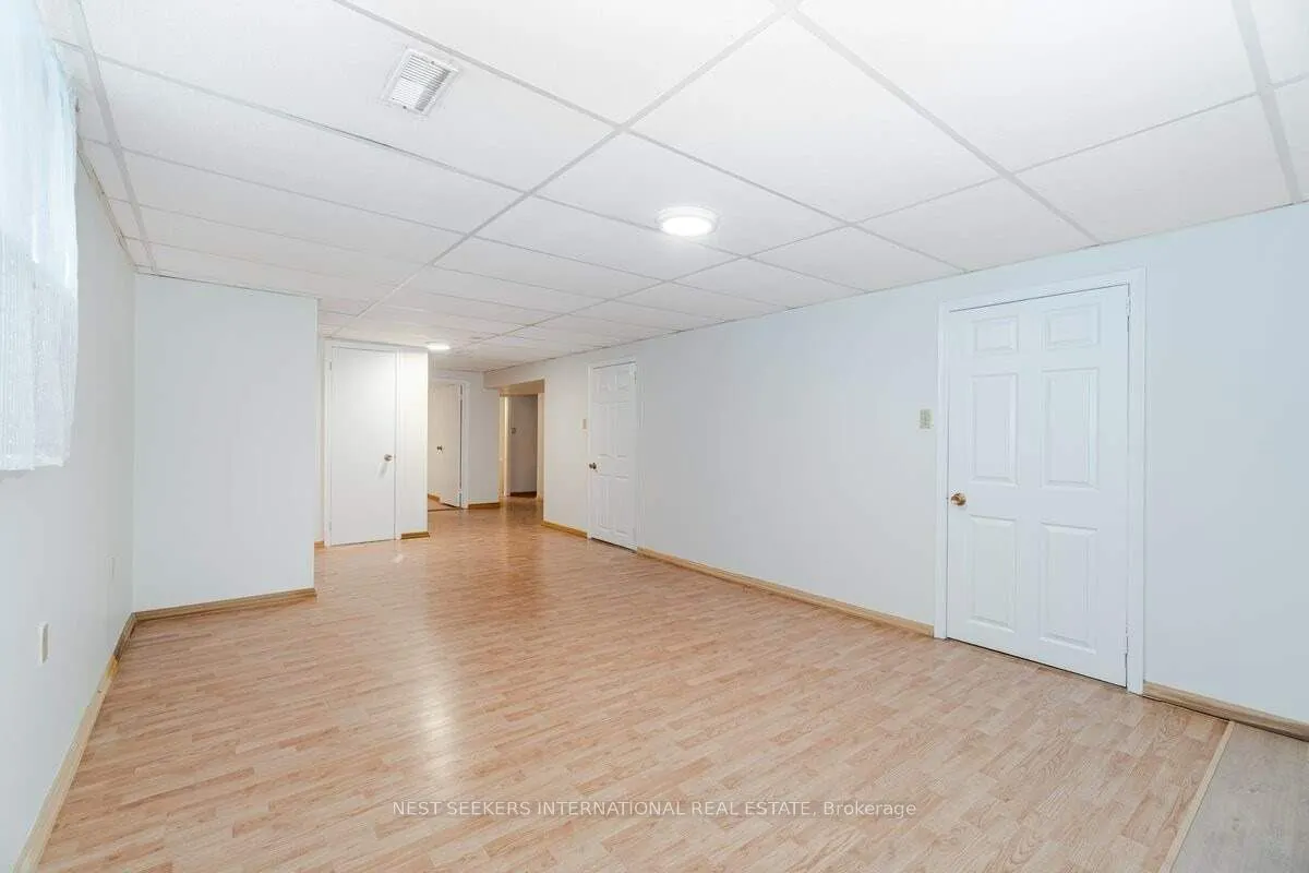 943 Ninth Street #Lower